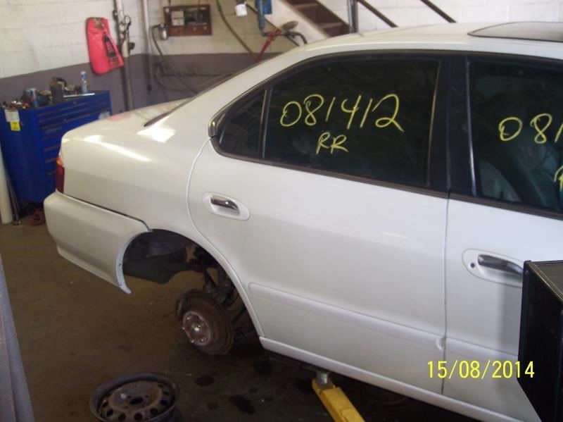 Chassis ECM ABS Right Hand Kick Panel 6 Cylinder Base Fits 00-03 TL 10637371