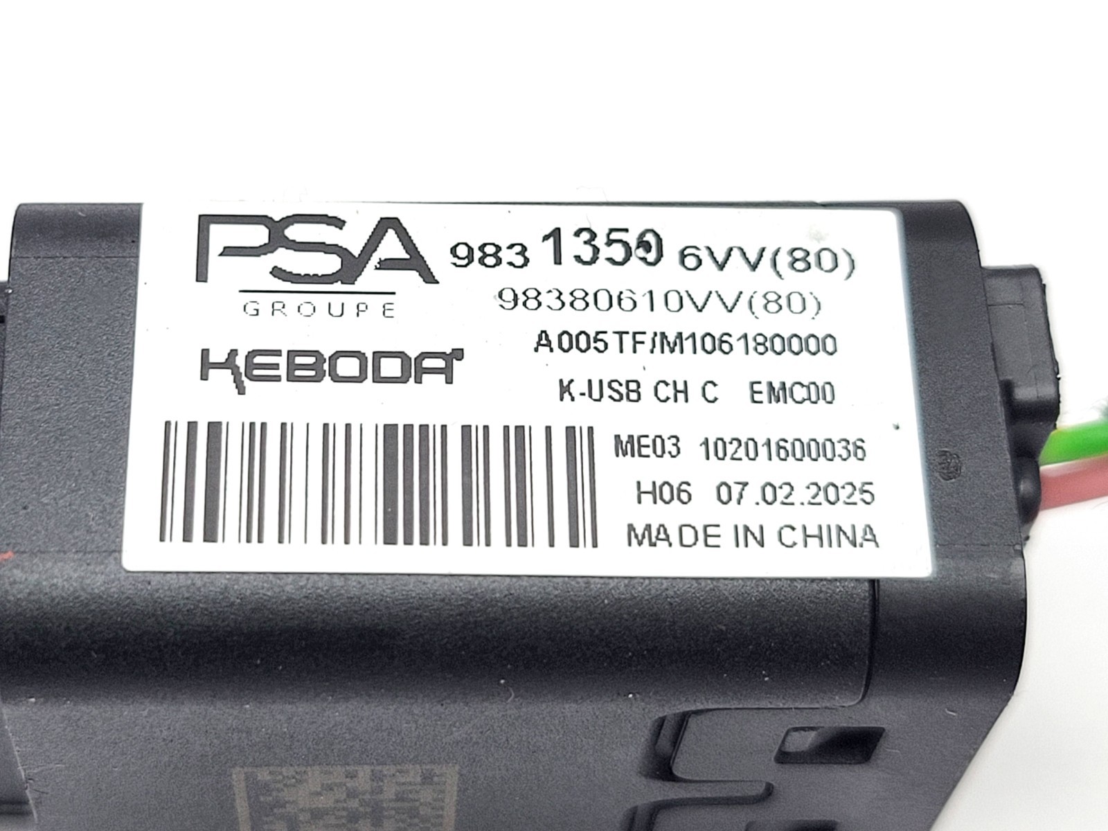 USB TYPE-C SOCKET PORT CONNECTION 98313506VV PEUGEOT 2008 MK2 P24 2024