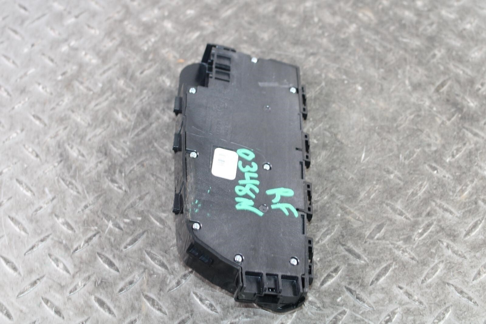 18-21 BMW RH Right Front Passenger Side Power Seat Control Switch Factory OEM OE