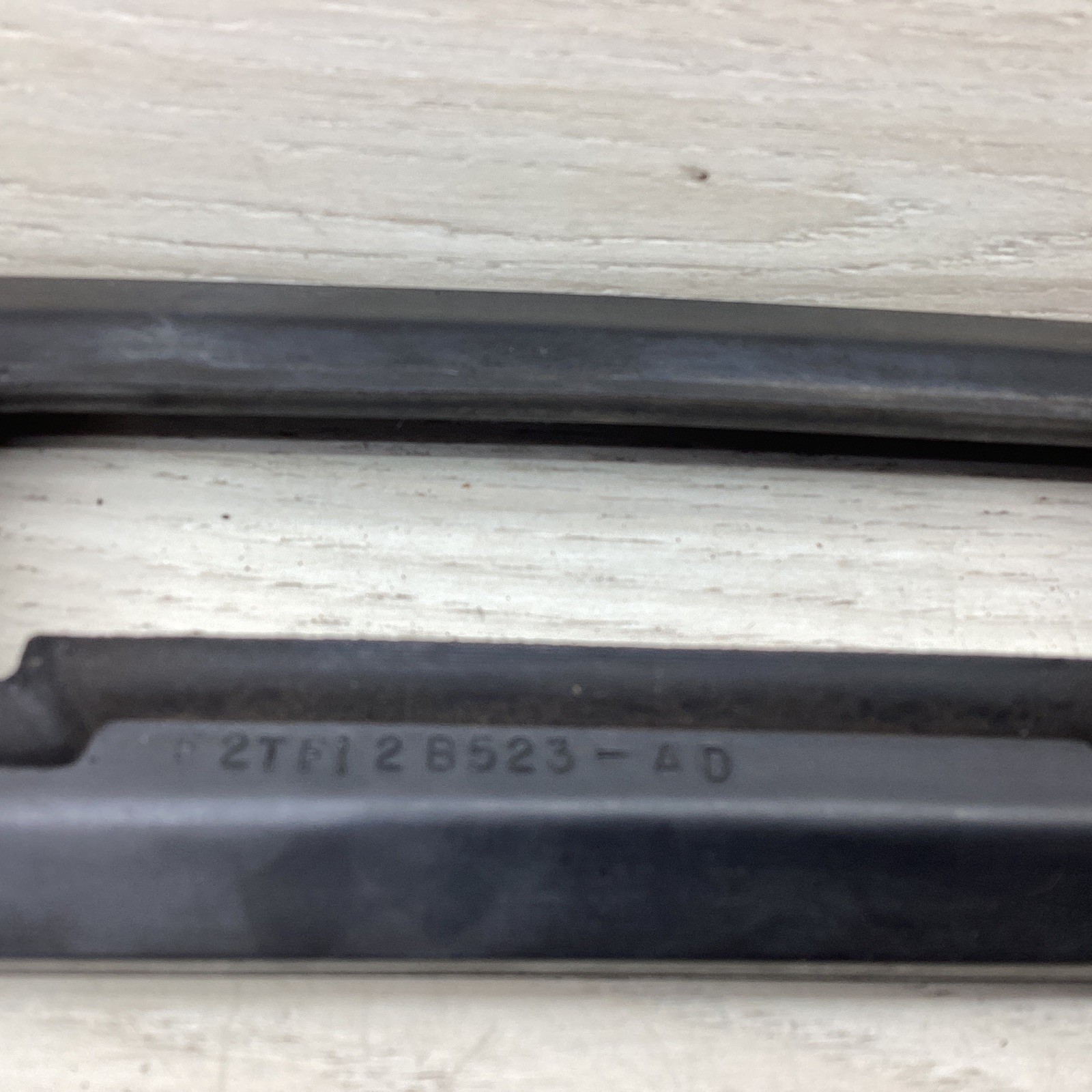 92 – 97 FORD OBS F150 F250 F350 COMPUTER RUBBER FIREWALL SEAL F2TF-12B523-AD