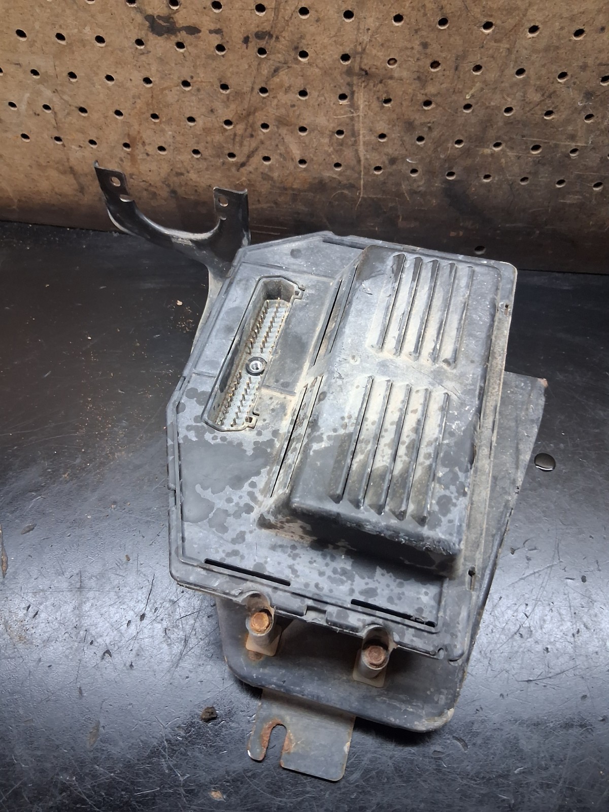 1994 1995 Jeep Grand Cherokee Computer Engine Control ECU ECM Z9166 D132