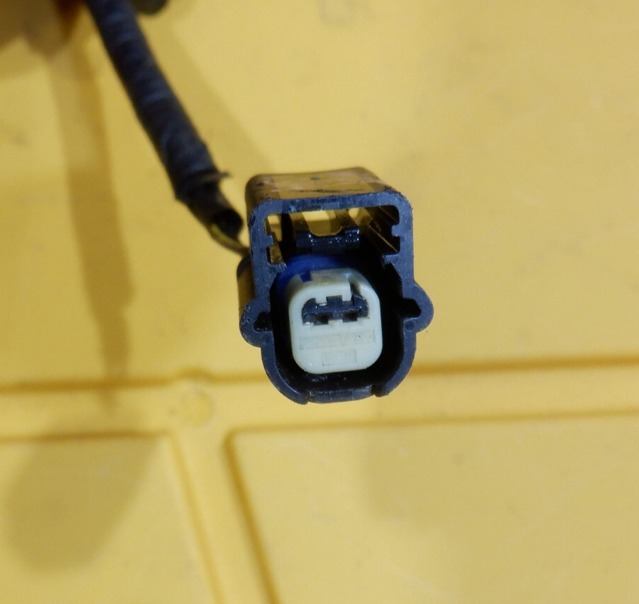 Genuine Ford WPT-1314 Connector Pigtail 2-Pin 8U2Z-14S411-AAC OEM