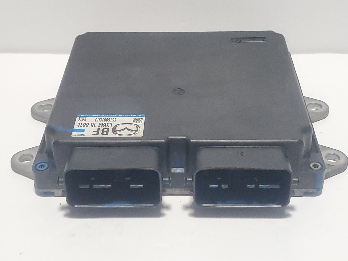 2010 Mazda MAZDASPEED 3 MZR M/T Engine Computer Module ECM ECU PCM L3BM-18-881E