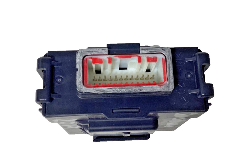 2018-2019 Nissan Rogue Sport Qashqai IDM Module 476A0-6MG1C OEM