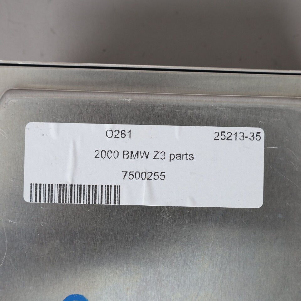 1999-2000 BMW Z3 2.5L ECU Engine Computer 12147505530 OEM