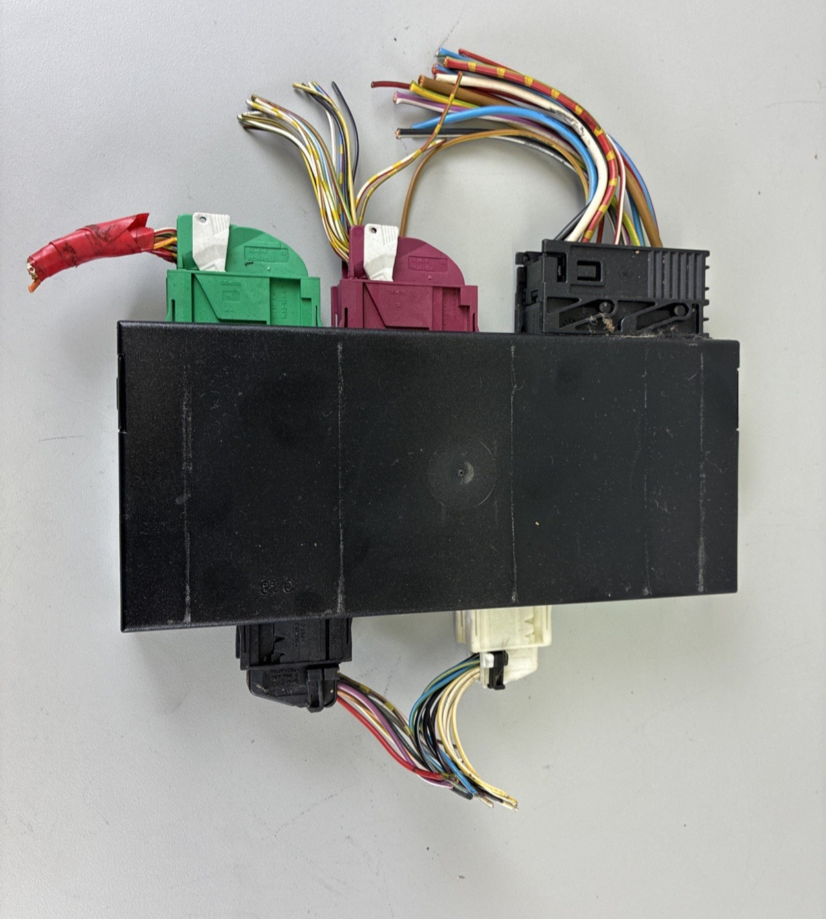 1996-2002 BMW Z3 E36 Body Control Module OEM 61.35-8 369 484