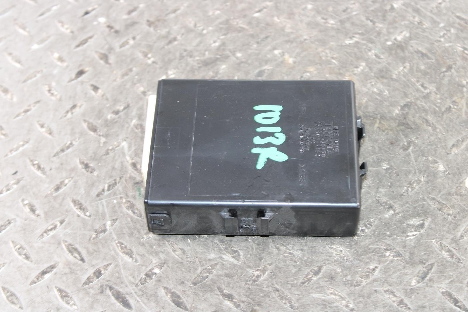 10-24 4 Runner Electronic MPX Multiplex Network Liftgate Door Control Module WTY