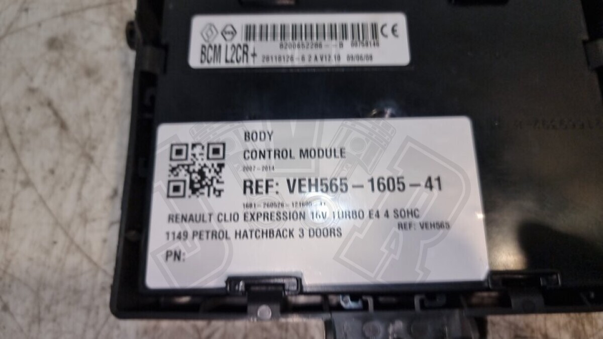 RENAULT CLIO Body Control Module BCM UNIT X85 FUSE BOX ASSEMBLY 2008 8200652286