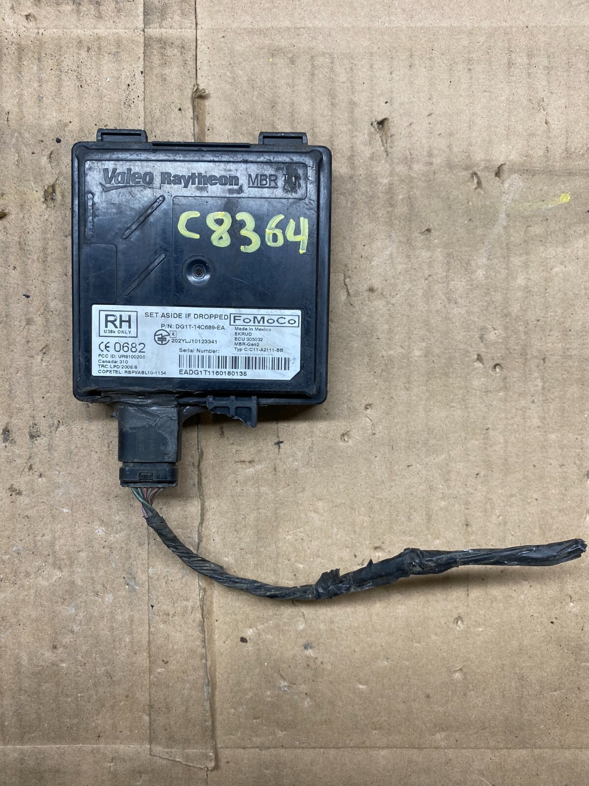 2013 to 2018 Ford Lincoln Rear Radar Blind Spot Module C8364 DG1 OEM