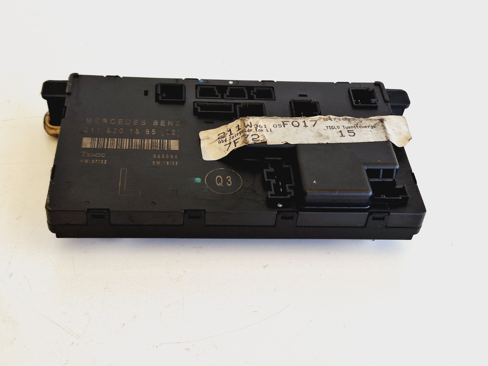 2004 Mercedes E Class W211 Left Side Front Door Control Module 2118201585