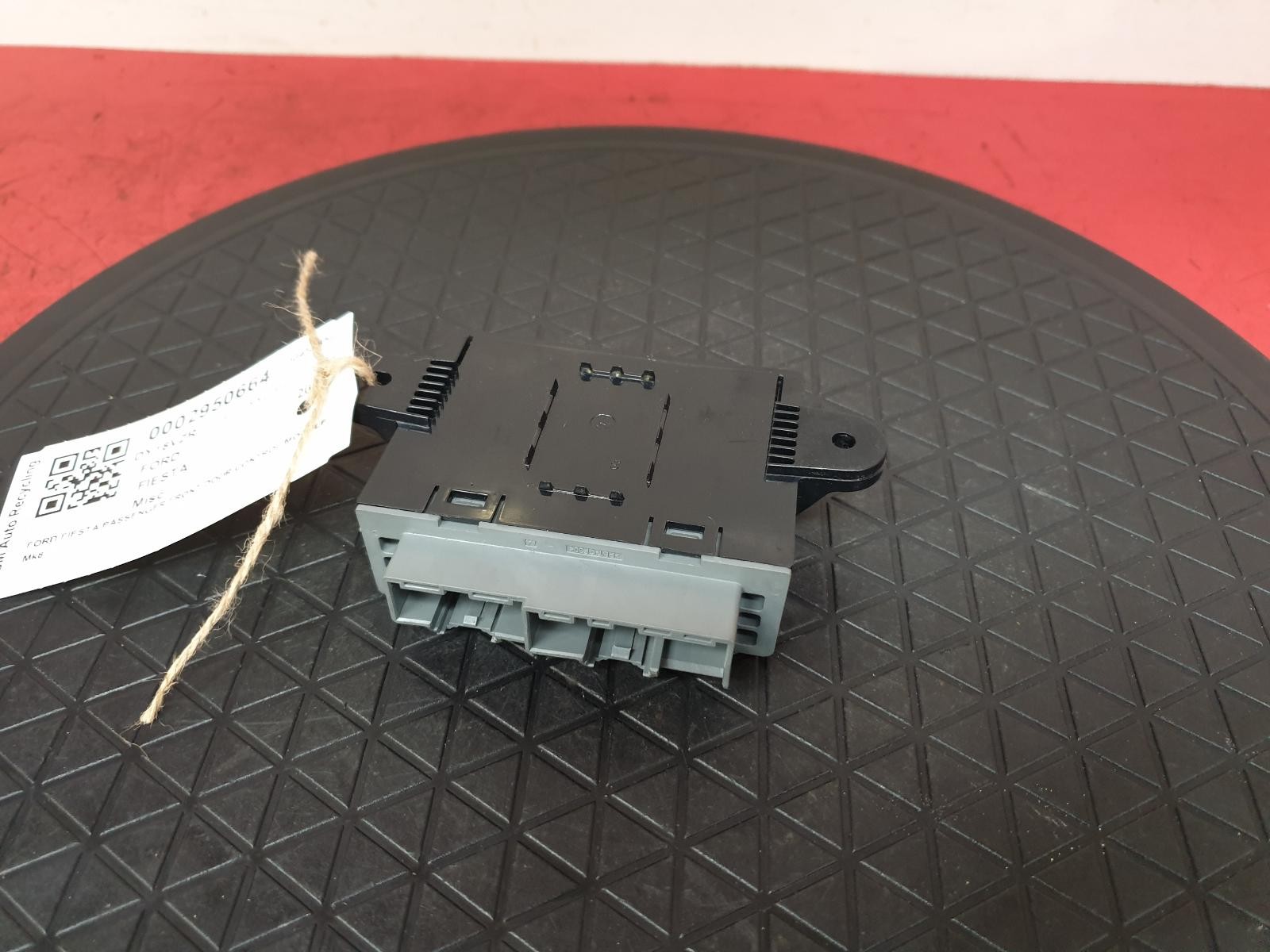 FORD FIESTA MK8 FRONT PASSENGER CONTROL UNIT 2018 H1BT-14B533-BE