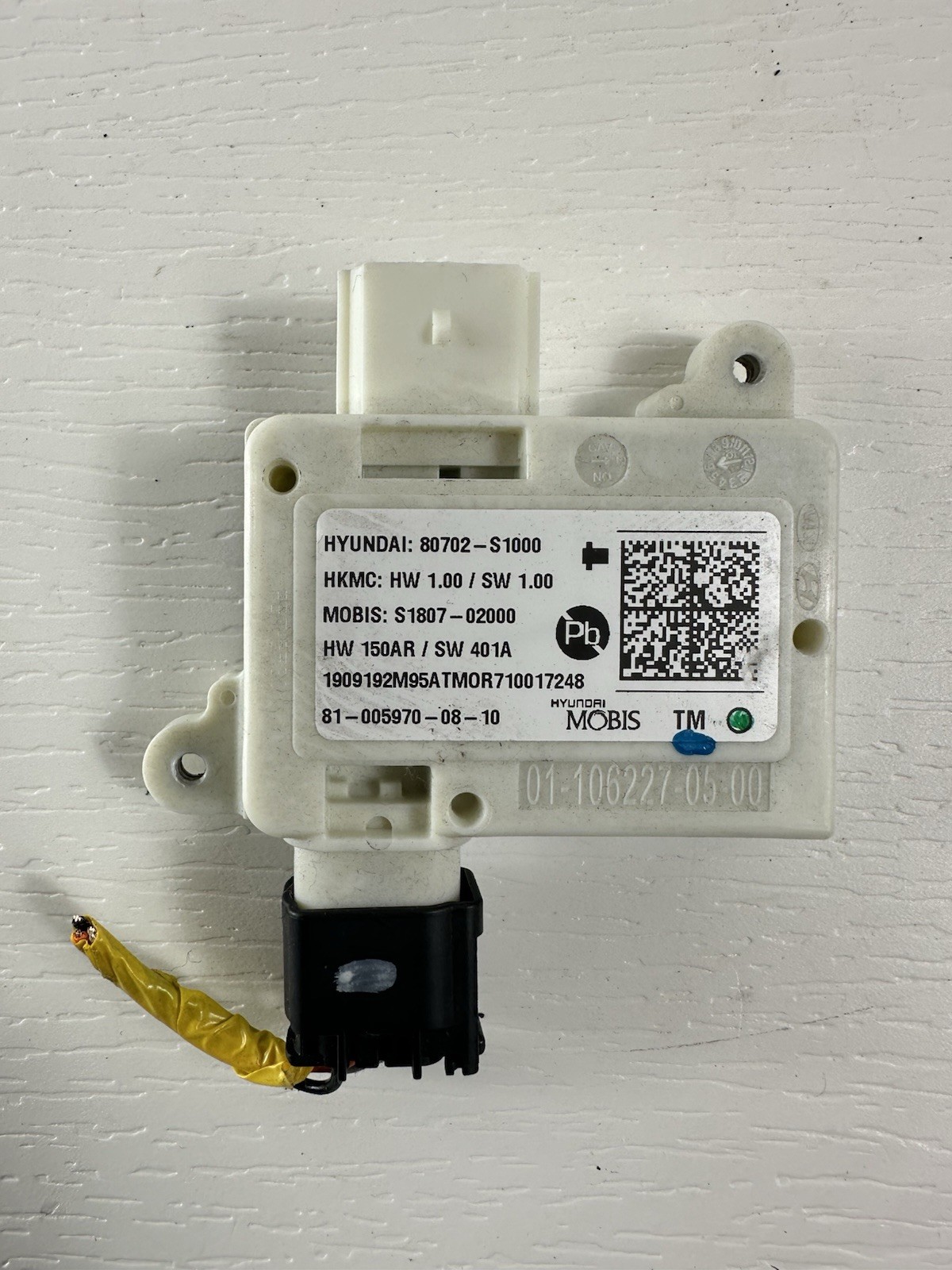 2019-2023 HYUNDAI SANTA FE FRONT RIGHT PASSENGER SEAT OCCUPANT SENSOR MODULE OEM