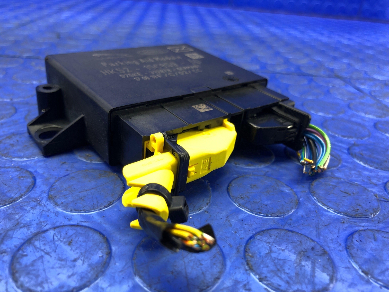 2017-2019 LAND ROVER DISCOVERY OEM DRIVER ASSIST PARKING AID MODULE HK52-15C859
