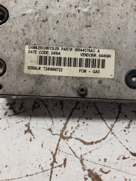 2006-2007 Dodge Caravan Control Module Multifunction OEM 1061869
