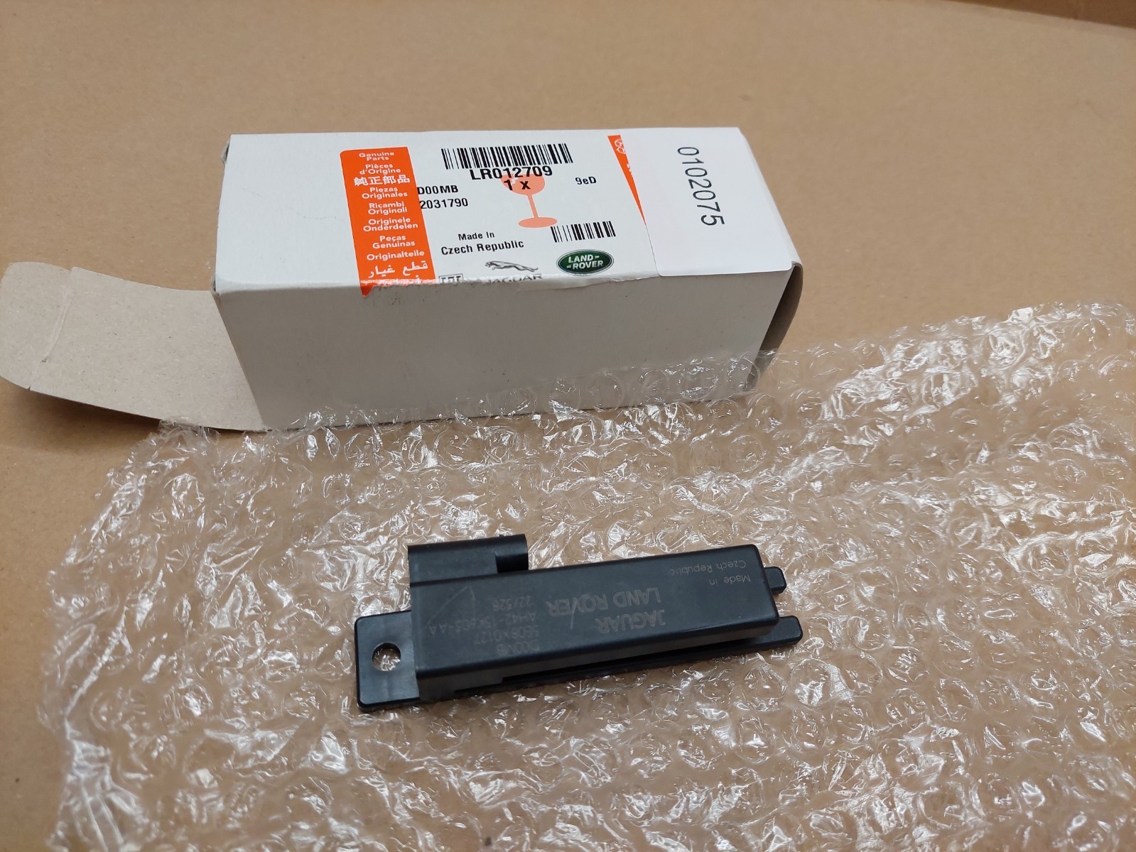 Land Rover Freelander 2 Keyless Entry Antenna Module LR012709 2006-2014 Genuine