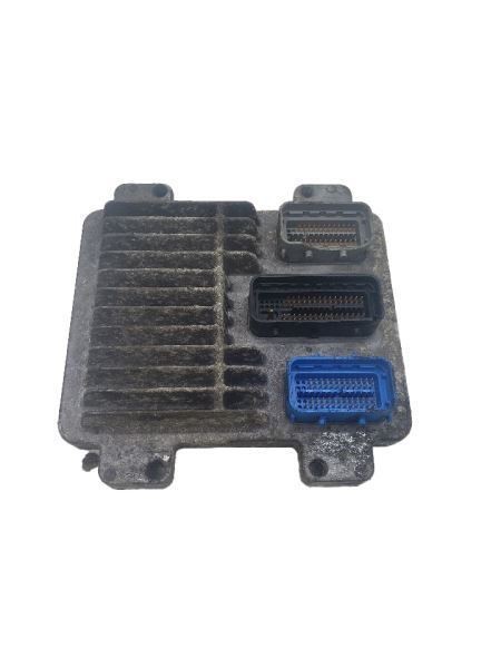 2004 Chevrolet Malibu Engine ECM Electronic Control Module VIN Z 4th OEM 639962