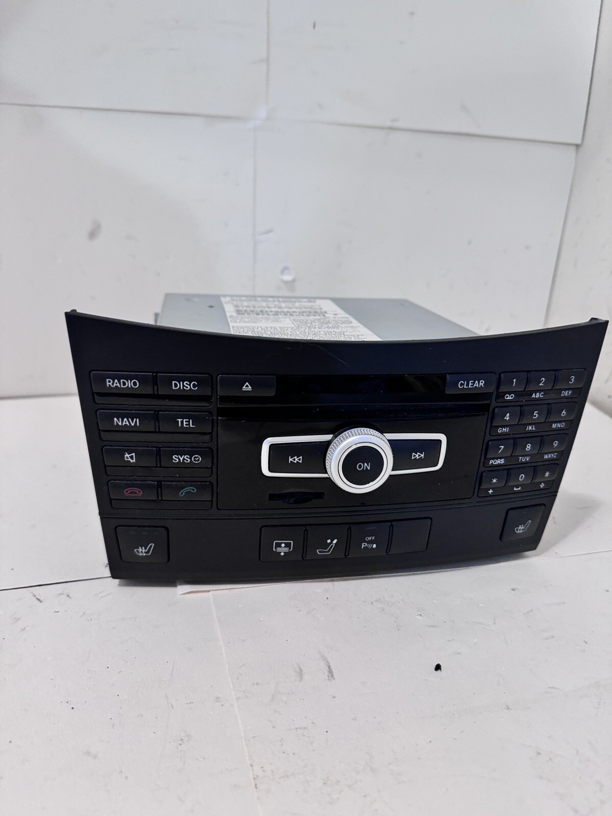 2012 MERCEDES W212 HEAD UNIT CD CHANGER RADIO OEM A2129005914