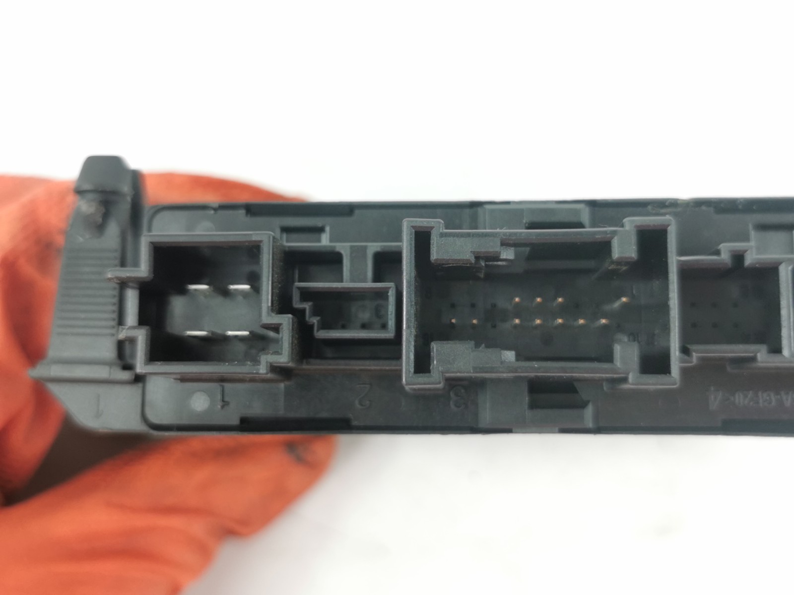 DOOR CONTROL UNIT W203 2038202185 2005 MERCEDES BENZ C CLASS N/S/R REAR LEFT