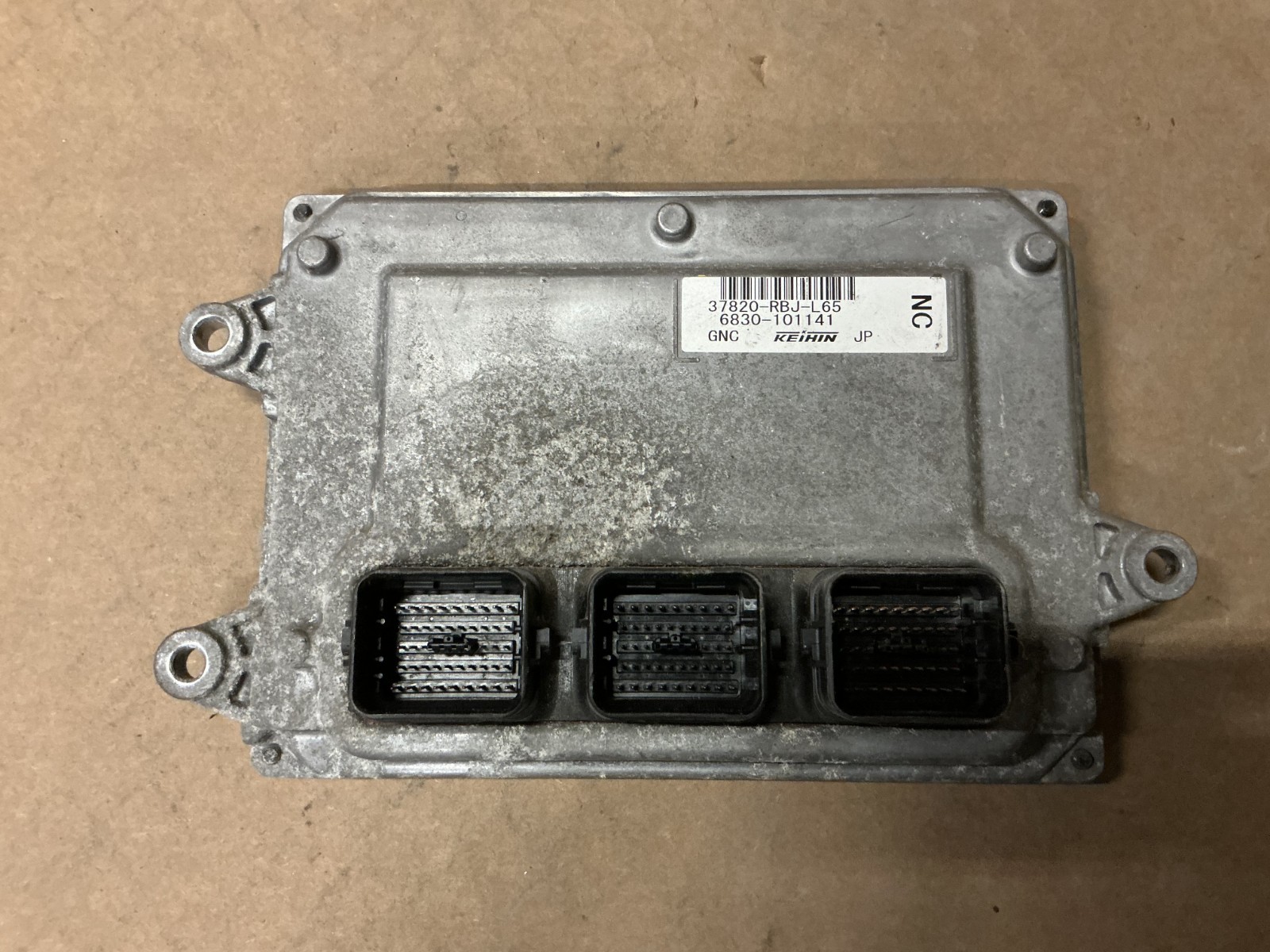 2010 HONDA INSIGHT 1.3L ENGINE COMPUTER CONTROL MODULE ECU ECM OEM 37820-RBJ-L65