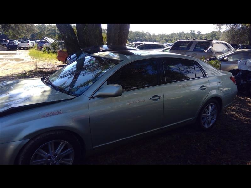 Chassis ECM Network Gateway Right Hand Dash Fits 07 AVALON 697561