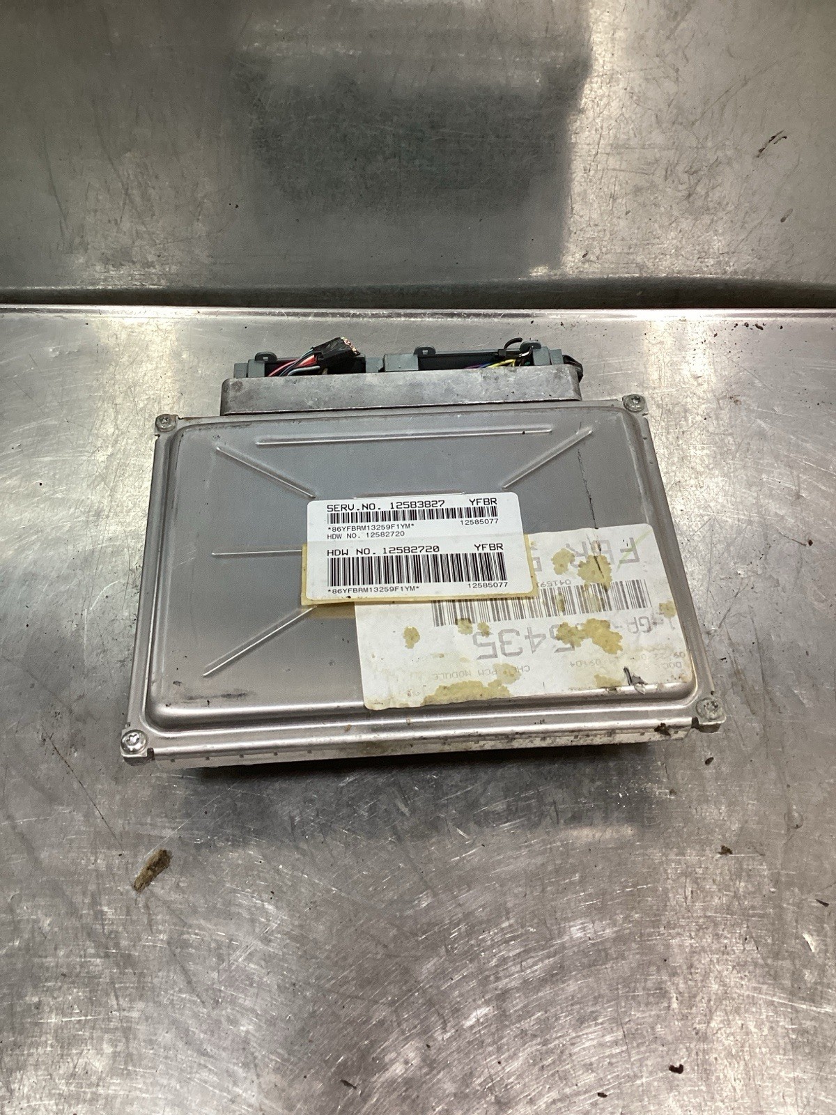 04 GM Impala 3.8L ECM Engine Computer Module 12582720 YFBR 12583827 OEM 7706