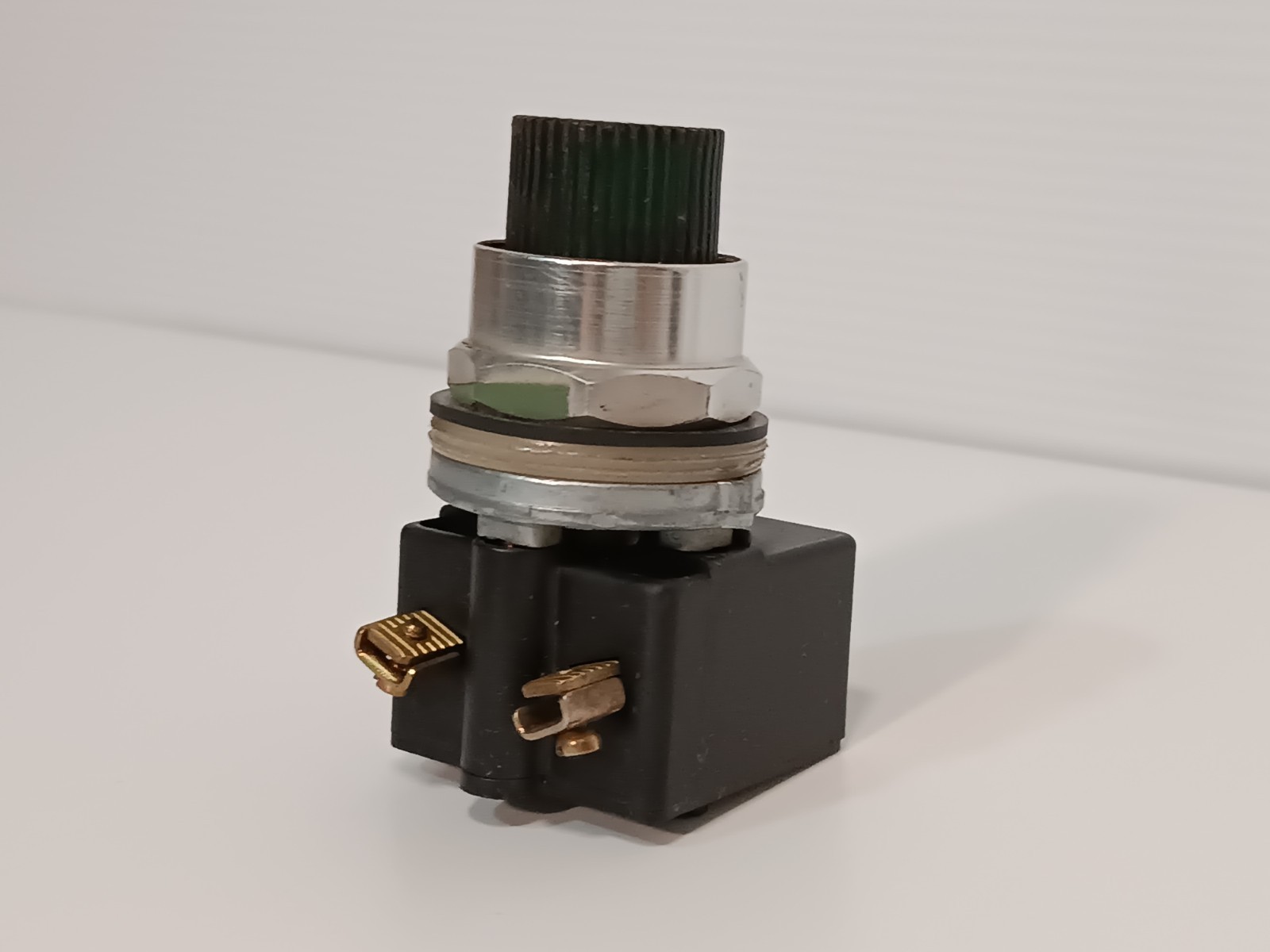 Two pilot light modules/ assemblies, includes Schneider 9001-KM-1, as shown