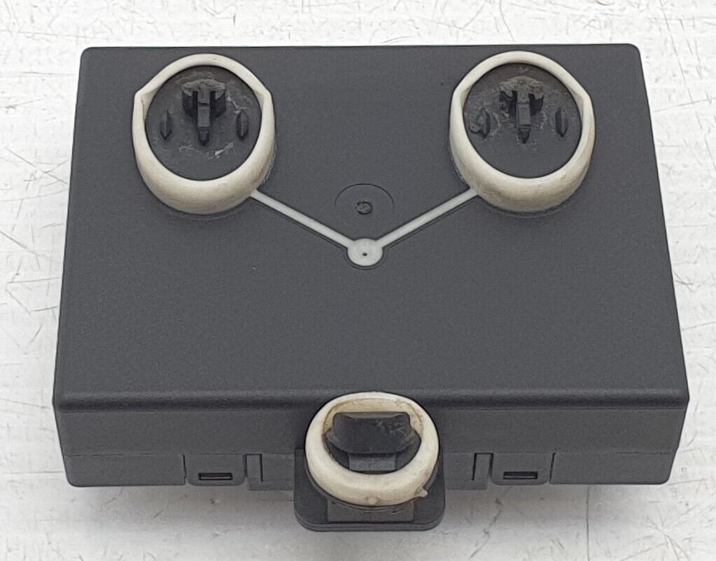 AUDI A4 07-15 B8 8K2 DOOR CONTROL MODULE (RIGHT FRONT) 8K0959793E