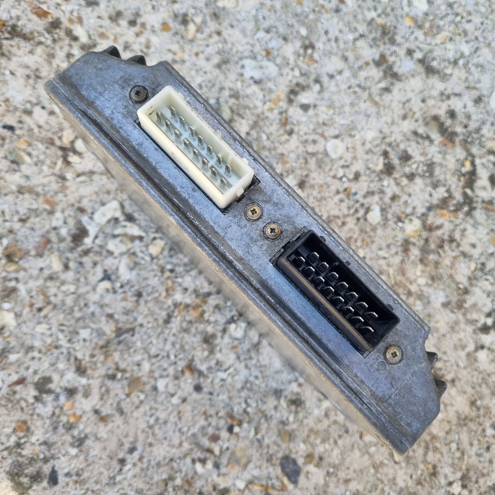 Citroen XM Ecu control module Valeo 73811502 9623191980 suspension