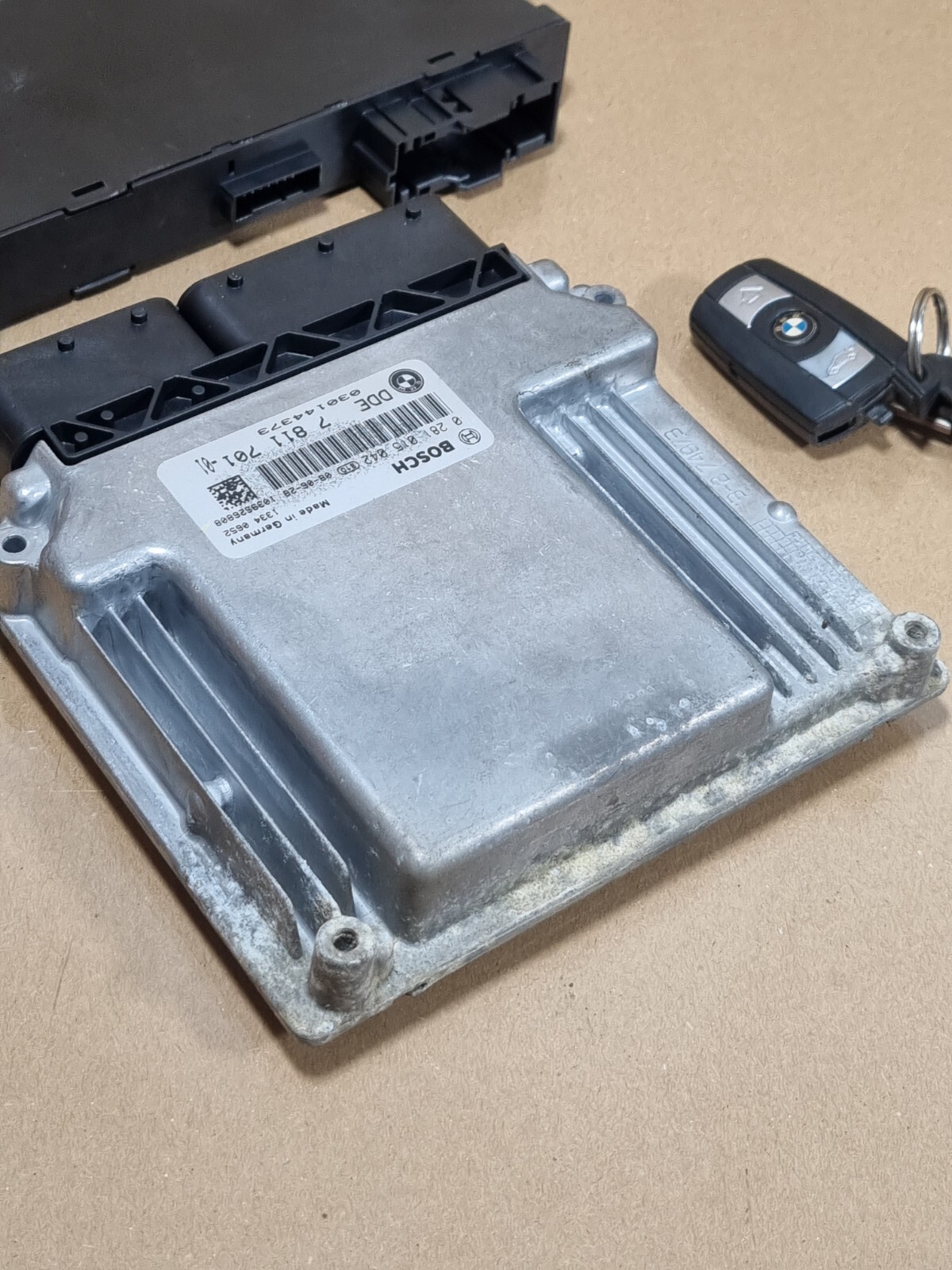 BMW 3 SERIES E90 E91 320D Diesel N47  ECU FULL SET KIT 7811701  Tested manual