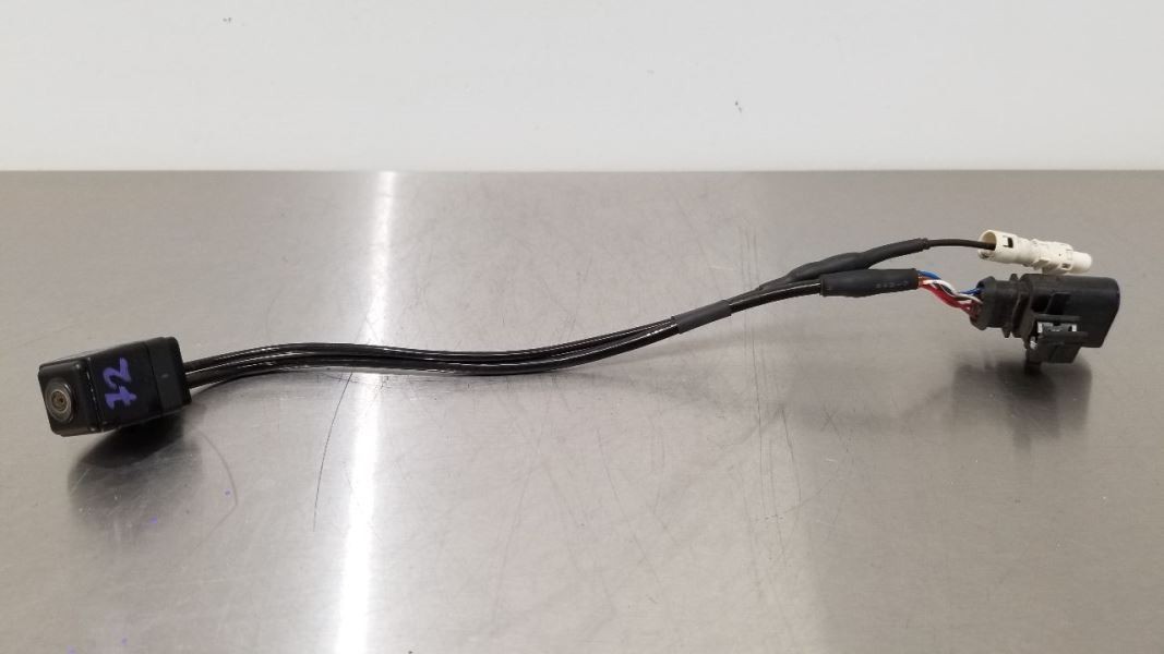 16 PORSCHE MACAN REAR VIEW CAMERA 95B980551K