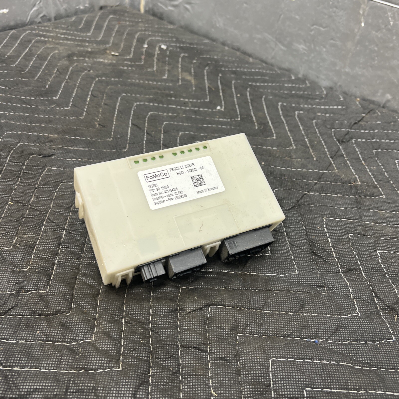 2017 Ford F-250 F-350 Lighting Control Module Genuine OEM HC3T13B525BA