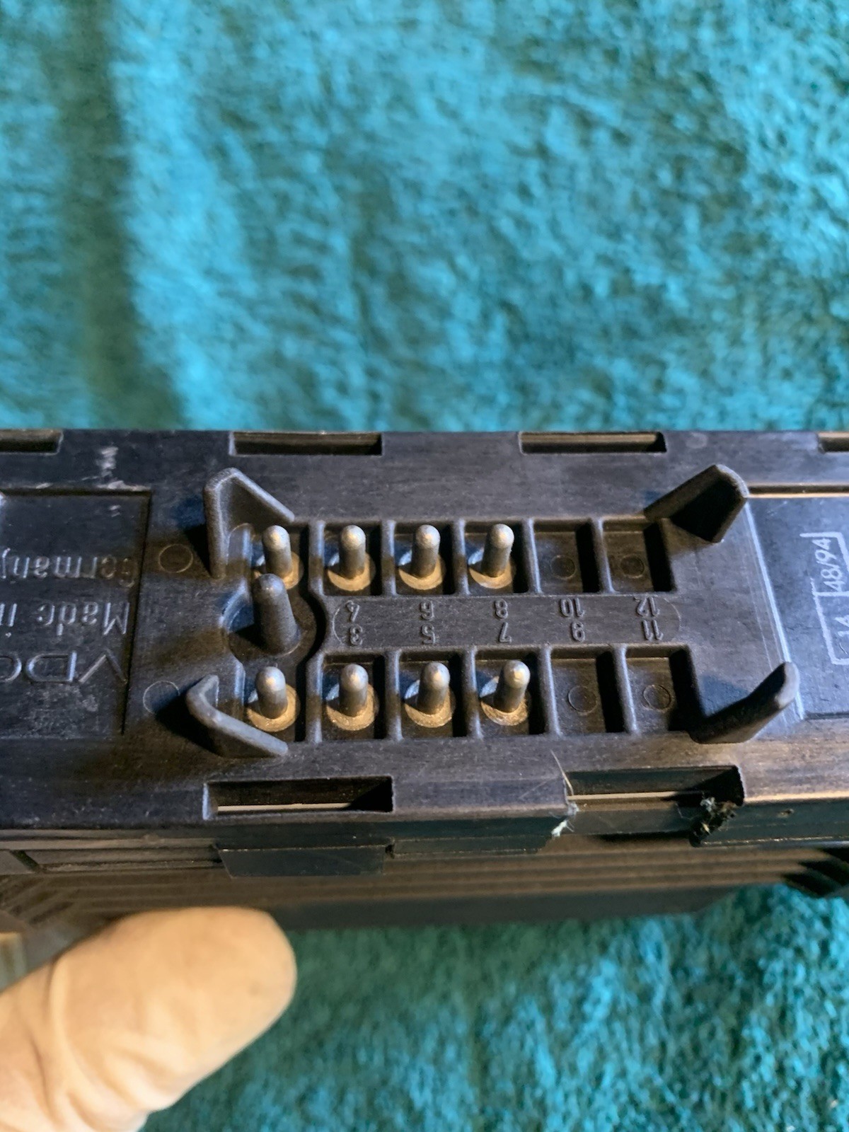 Mercedes 380SL 380SEC 500SEC Idle Control Module 8 Pin Version 0025450132