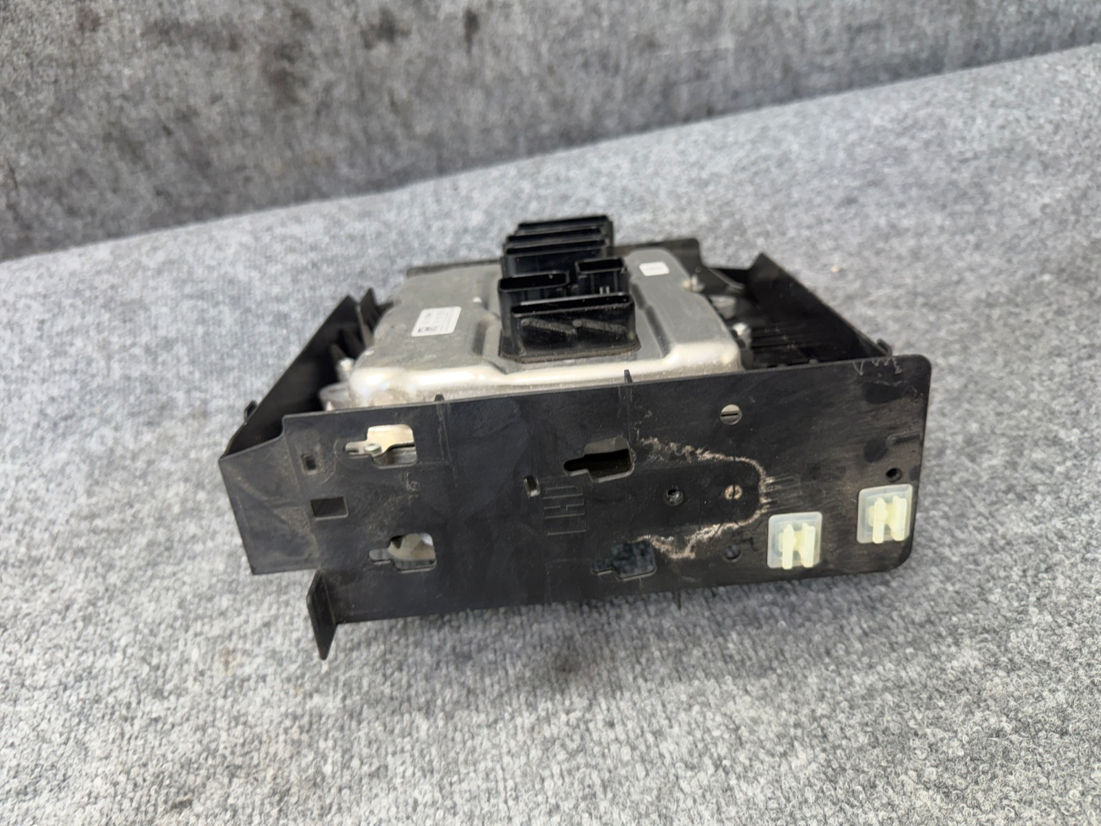 Ecm Ecu Engine Control Module Dme W/Key Assembly BMW F15 X5 F16 X6 oem