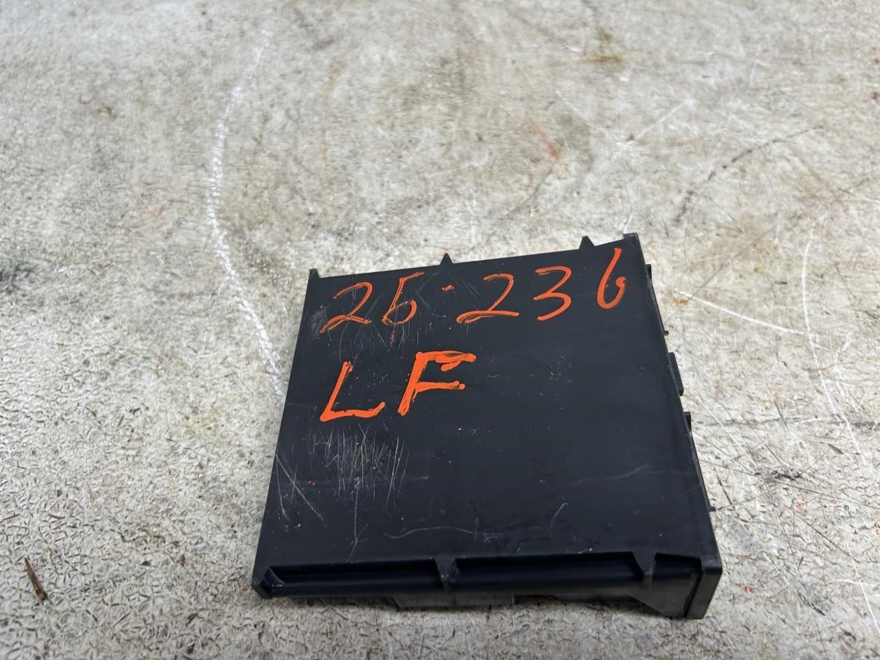 2025 CHEVROLET TRAVERSE Black Control Module OEM Part Number 13563788