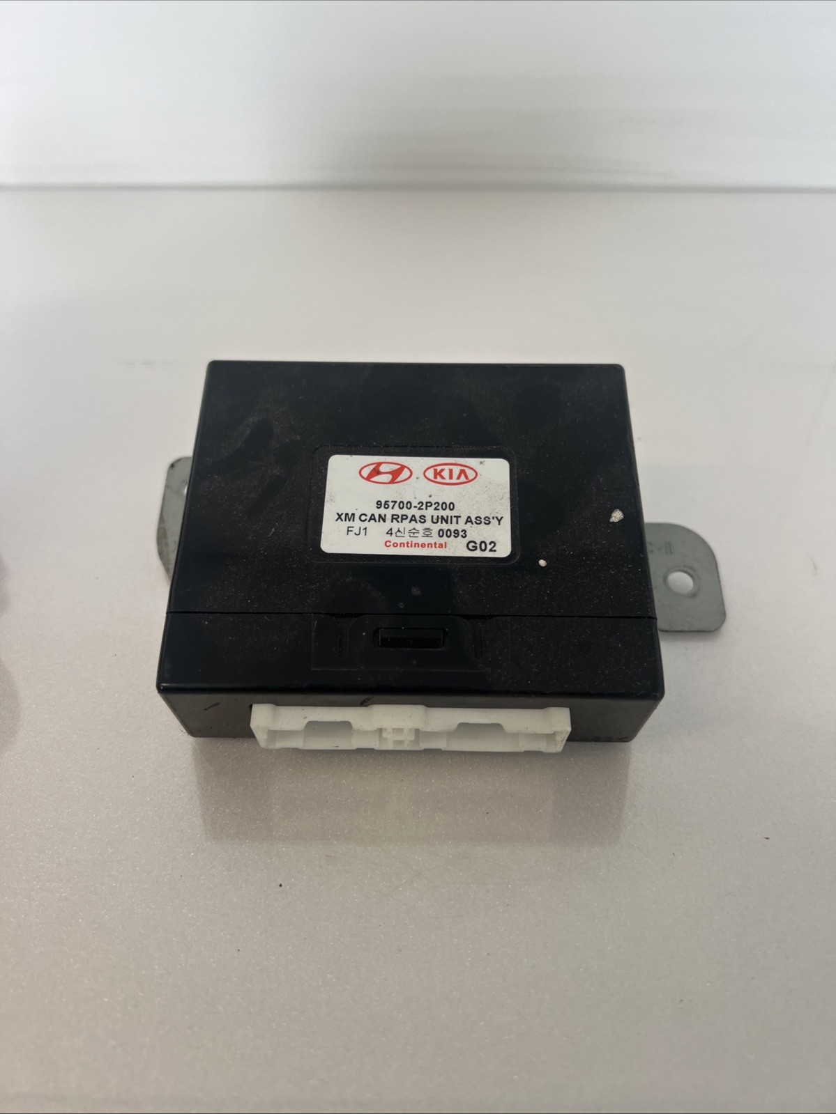 KIA SORENTO PDC PARKING SENSOR CONTROL UNIT ECU 95700-2P200 MK2 2010 – 2014