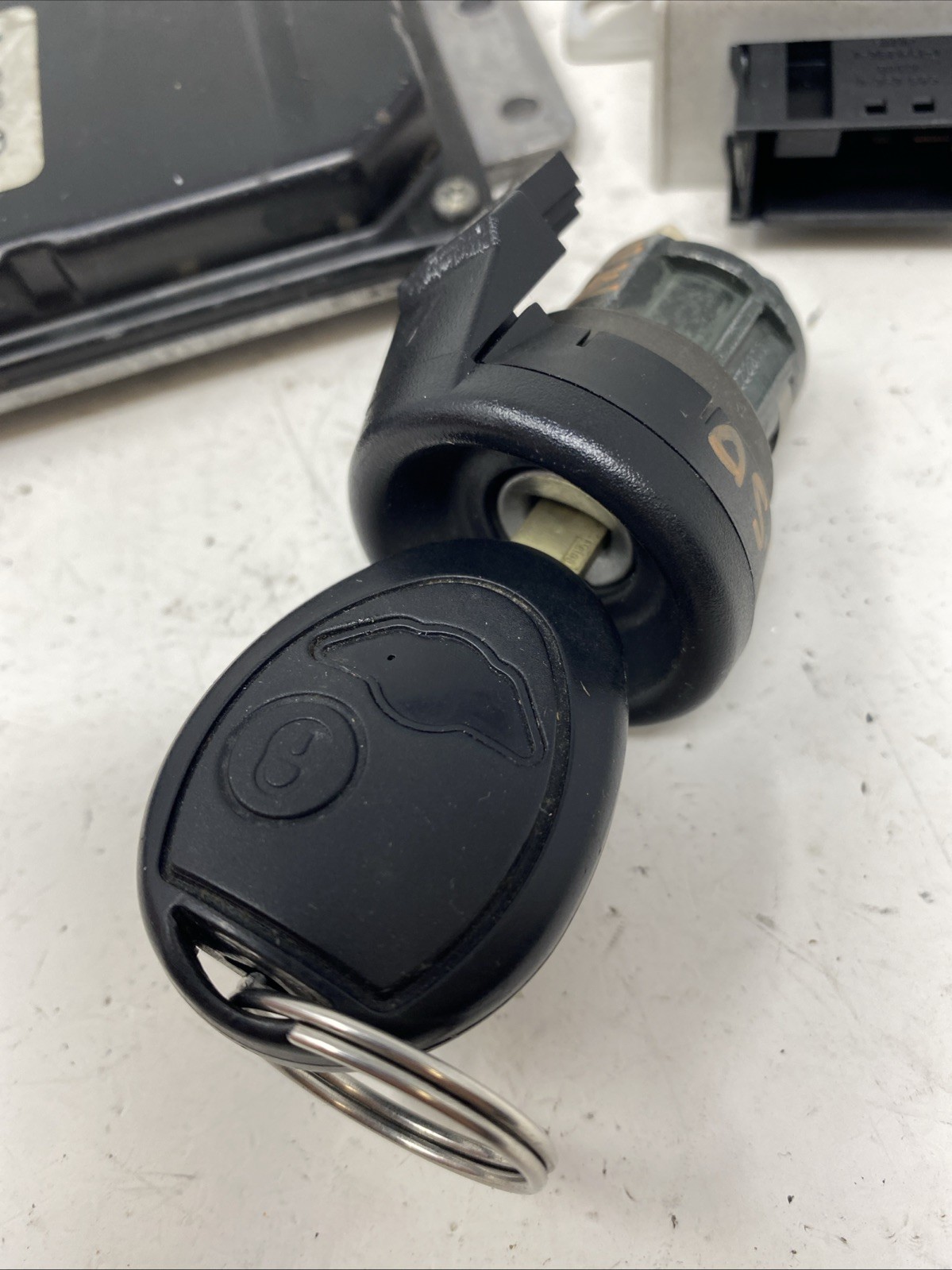 MINI COOPER R50 A/T ENGINE COMPUTER IGNITION KEY ECM ECU DME EWS 12147520019