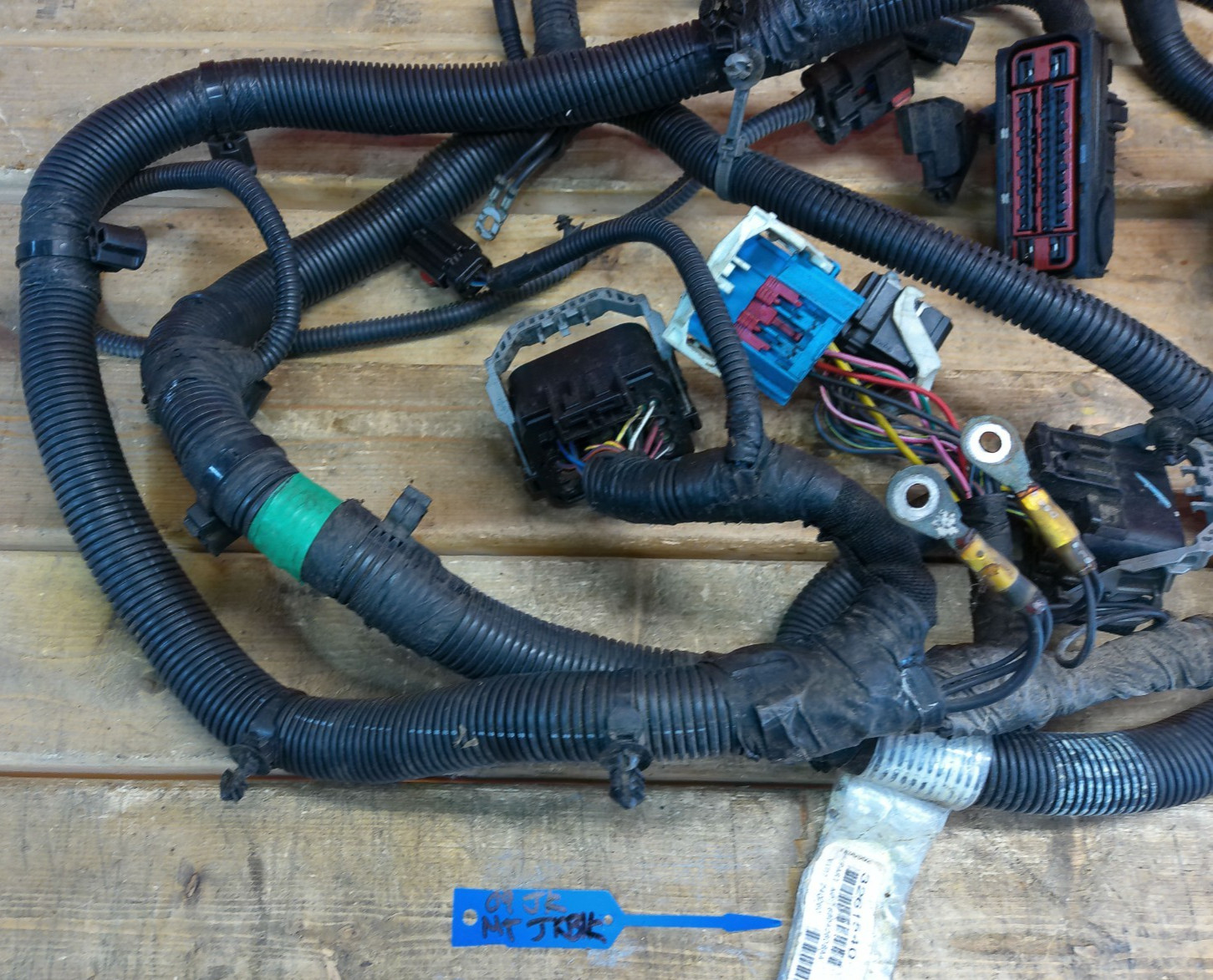 JEEP WRANGLER JK 09 3.8 MANUAL DASH GAUGE WIRING HARNESS P68042608AA