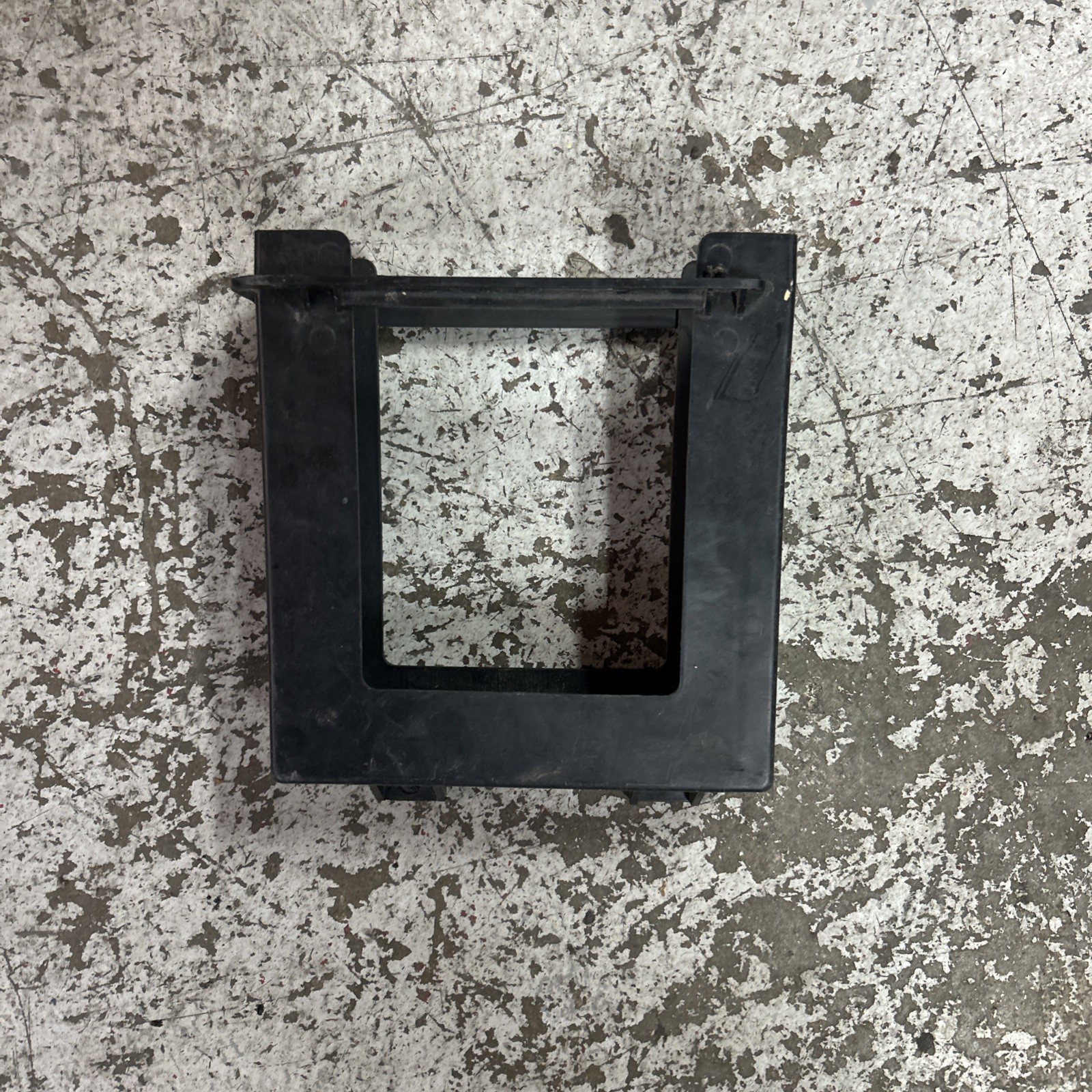 1999-2001 Ford F250 F350 F450 F550 7.3l POWERSTROKE ECU ECM PCM BRACKET HOLDER