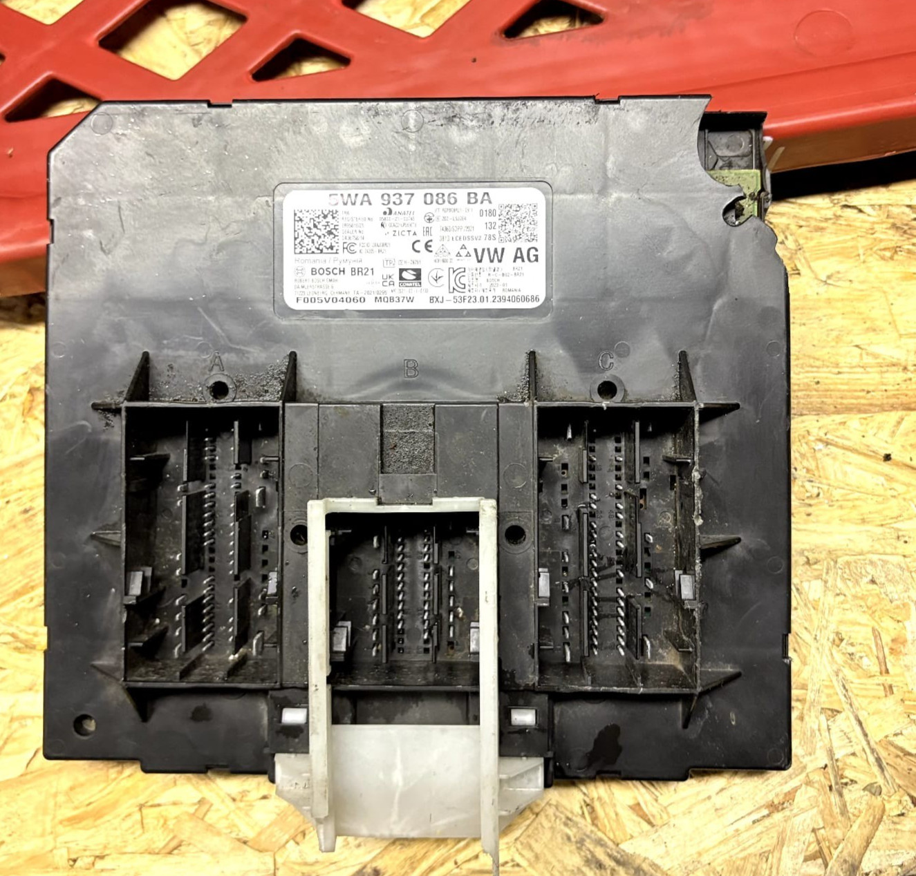 5WA937086BA VW Golf Mk8 20-24 Audi A3 8Y 20-24 BCM Body Control Module