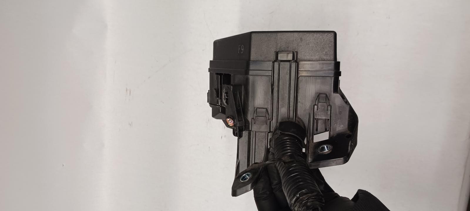 ’20-’22 TOYOTA COROLLA Engine Fuse Box Sedan 2.0L OEM 1 Year Wnty!