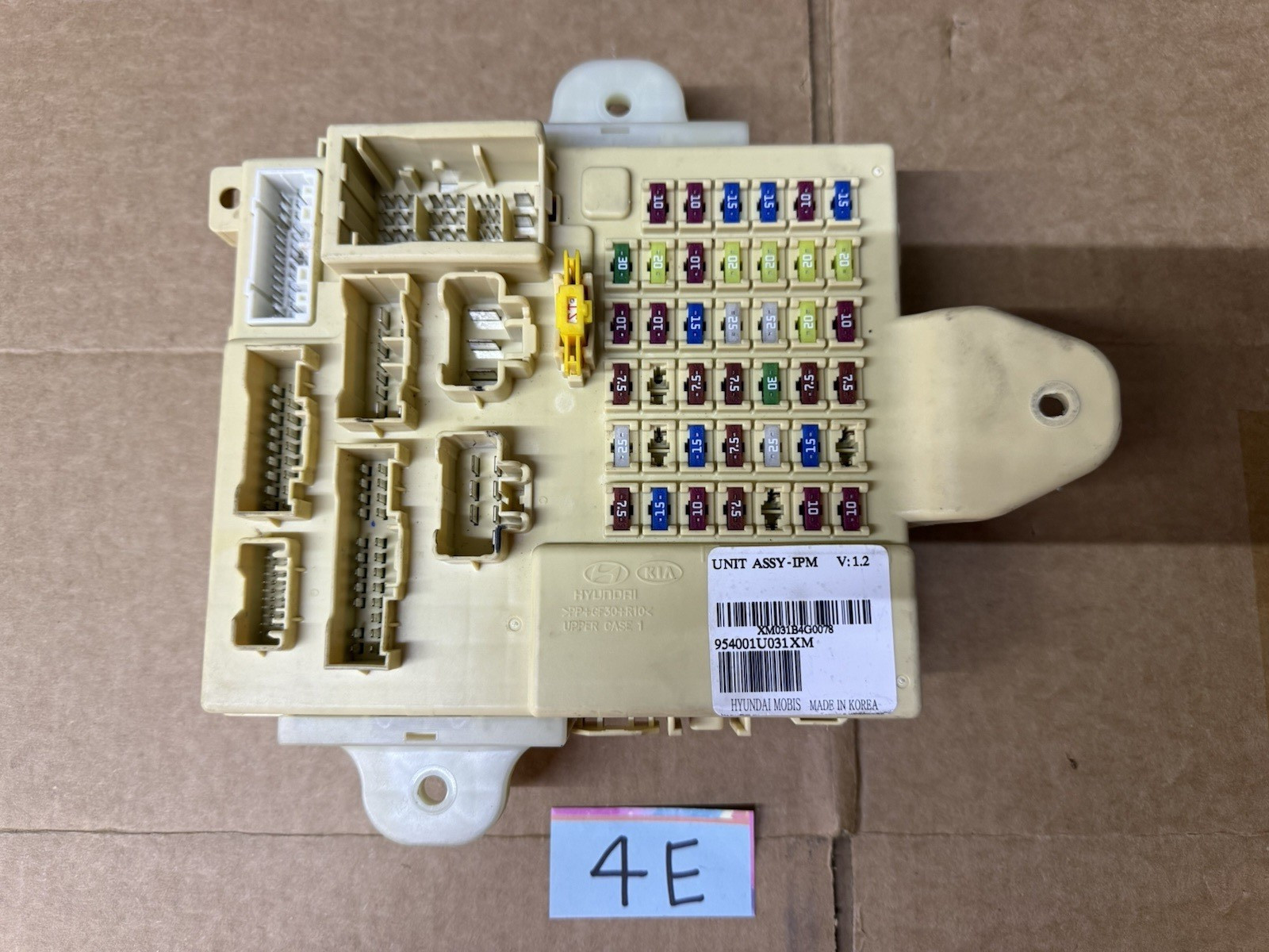 2009-12 KIA SORENTO 2.4L INTERIOR BODY CONTROL MODULE FUSE RELAY ASSEMBLY OEM