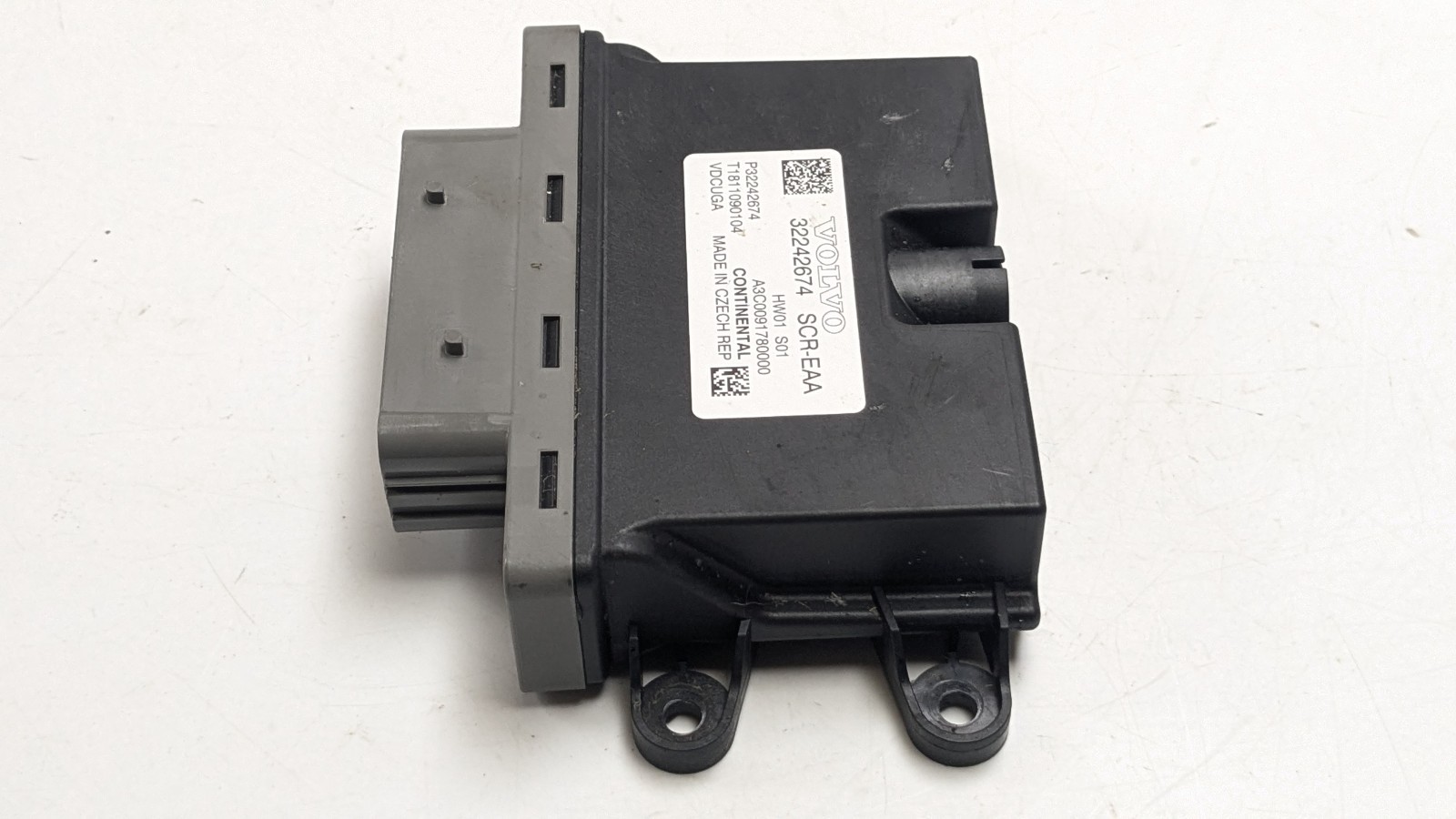 VOLVO V40 MK3 ADBLUE FUEL CONTROL MODULE ECU 32242674 2018