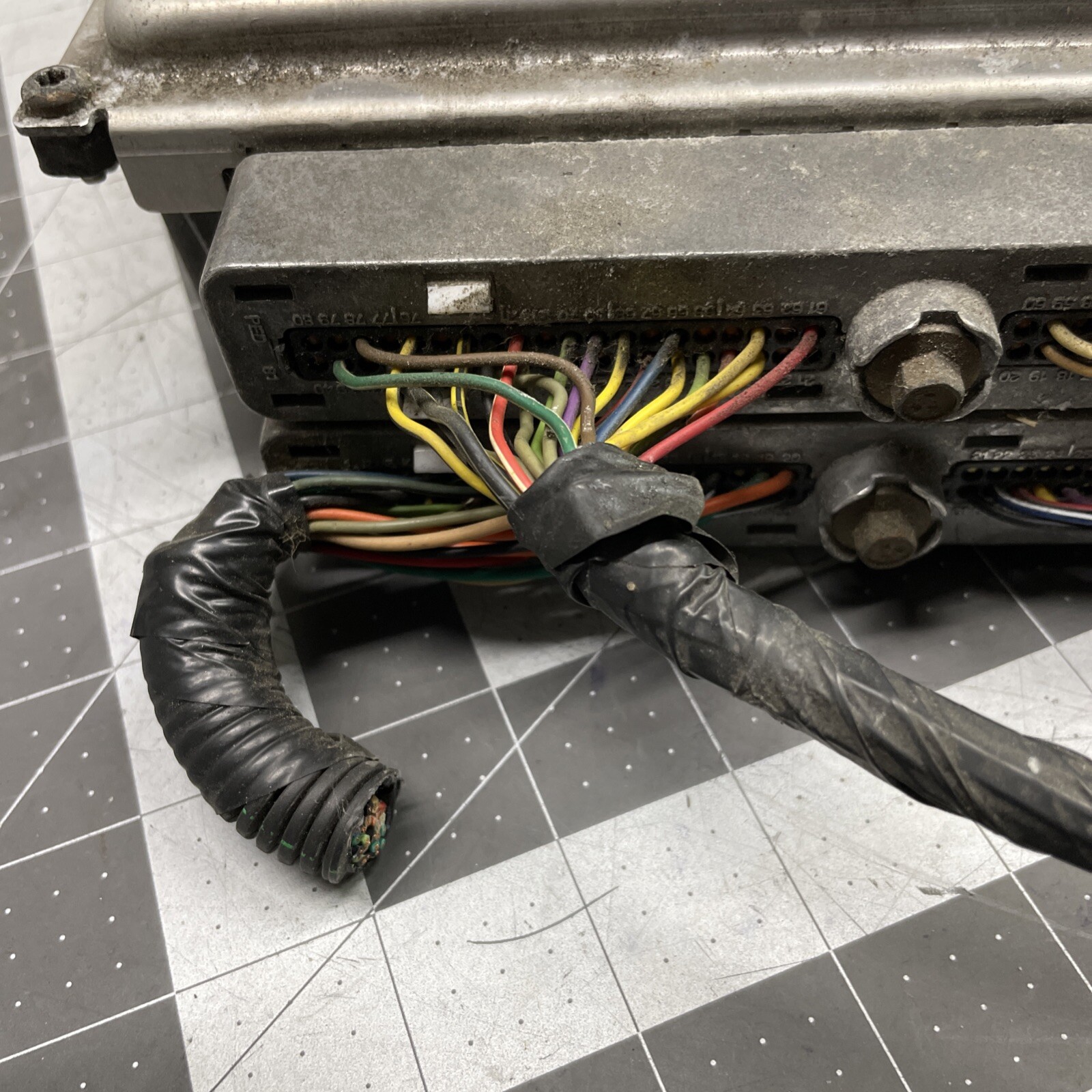 2003 2005 Buick Rendezvous Computer Brain Engine Control Module ECU ECM 12583827