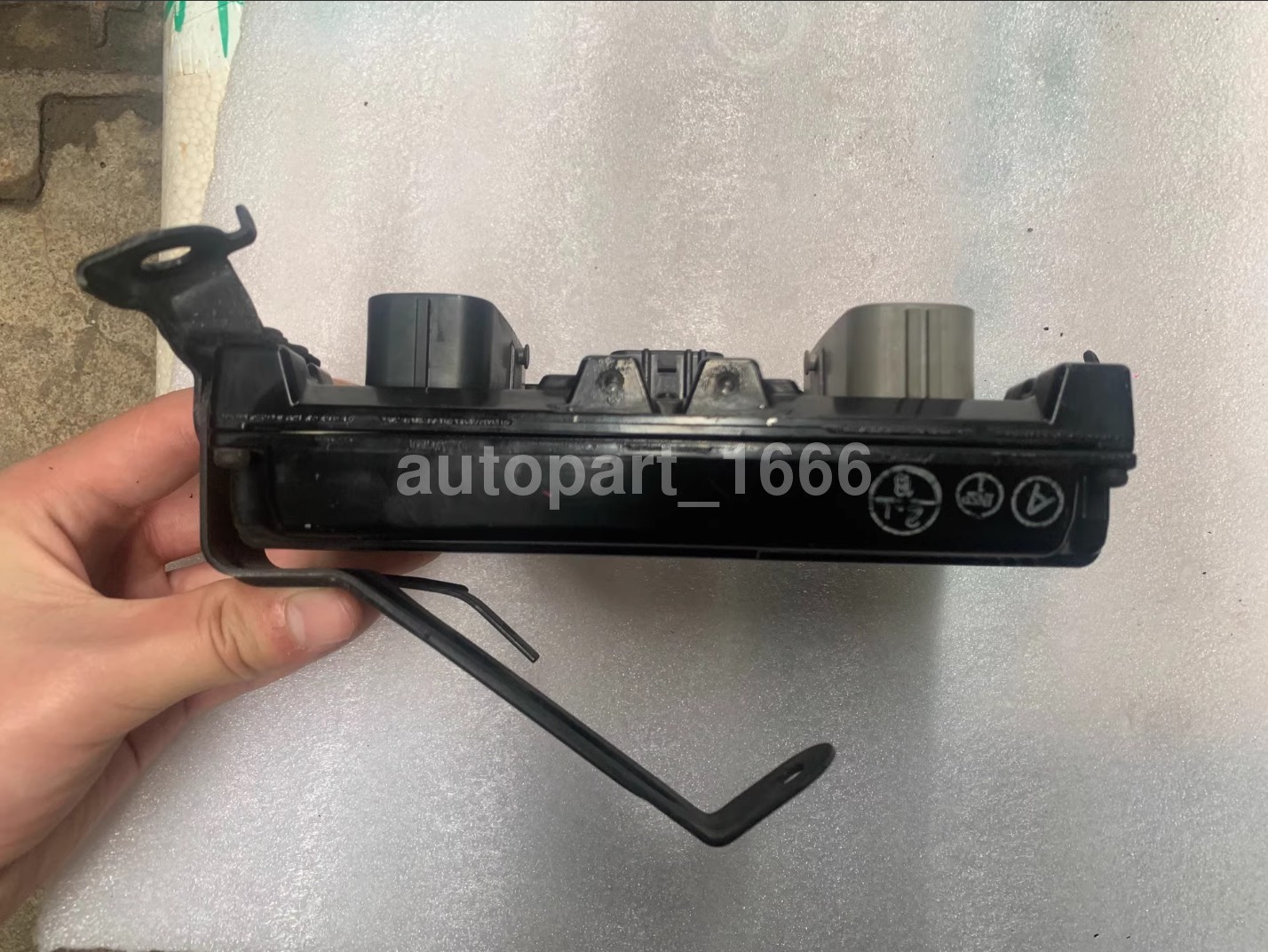 Electronic Stability System Computer Control Module For 15-17 Lexus LS460 LS600H