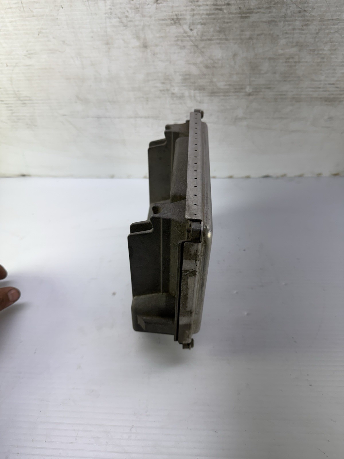 2004 Chevrolet Astro ECU Engine Computer Unit Module OEM 12586243 YFXJ