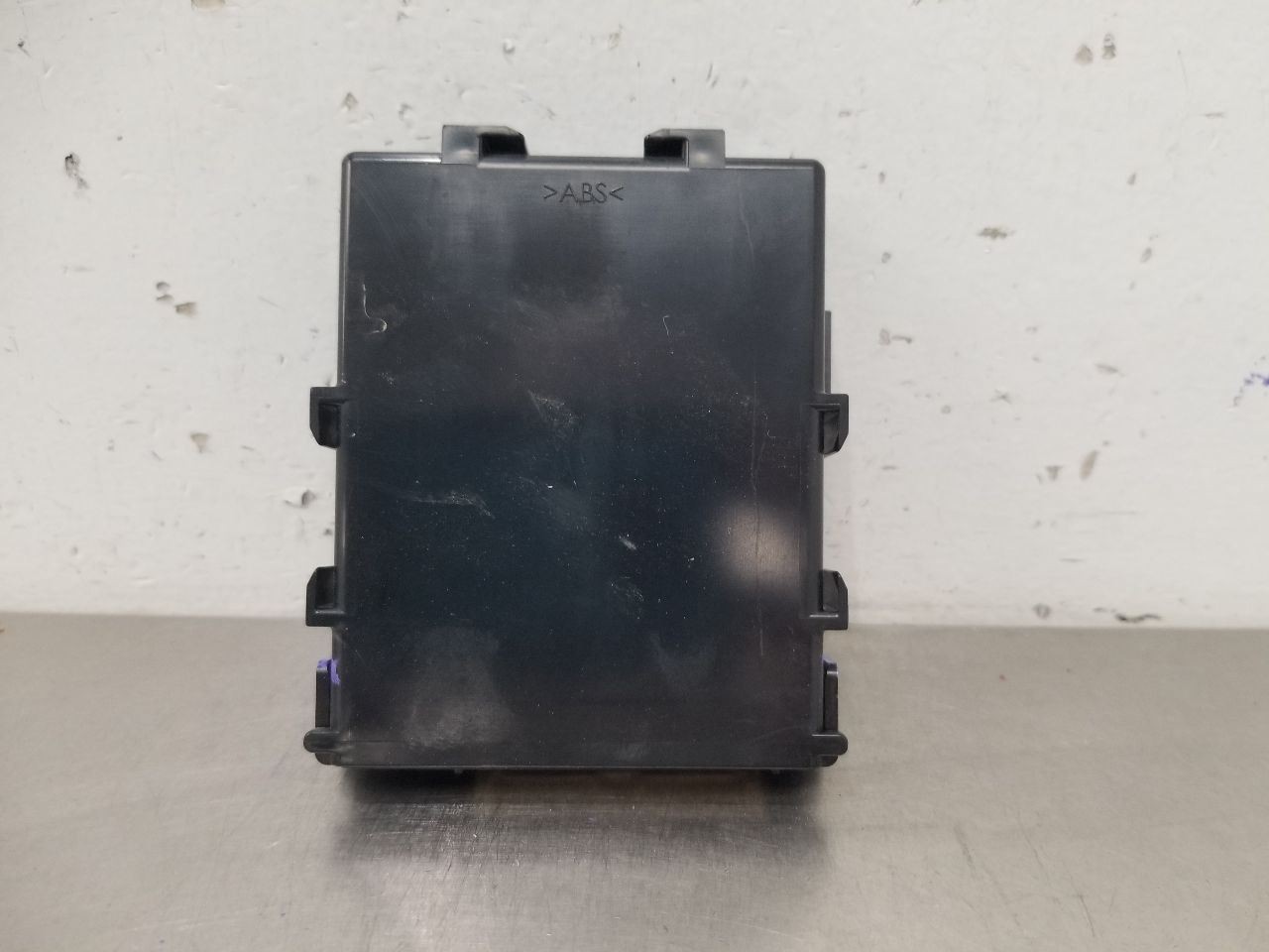 23 TOYOTA TUNDRA NETWORK GATEWAY MODULE 891110C050