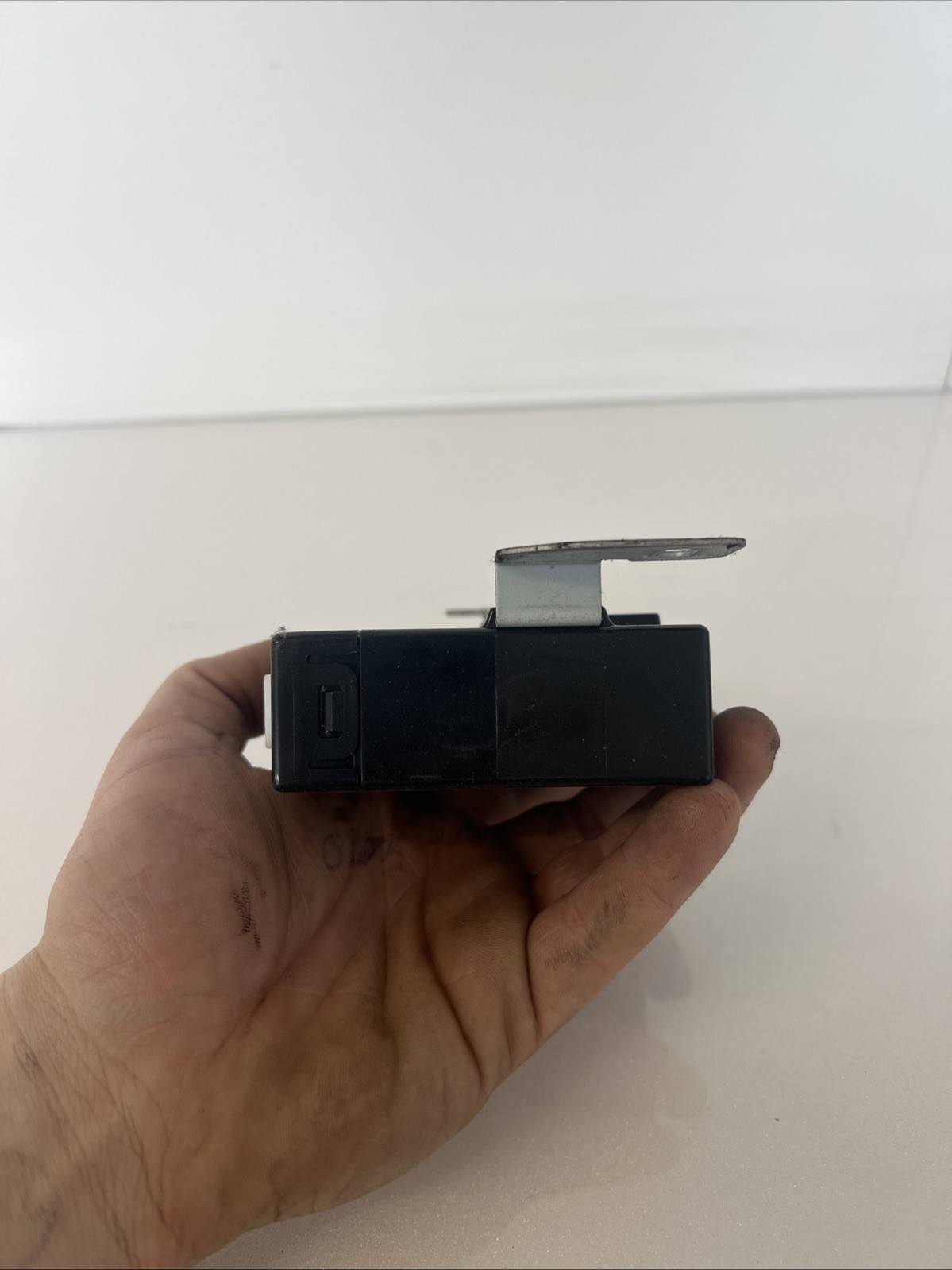 KIA SORENTO PDC PARKING SENSOR CONTROL UNIT ECU 95700-2P200 MK2 2010 – 2014