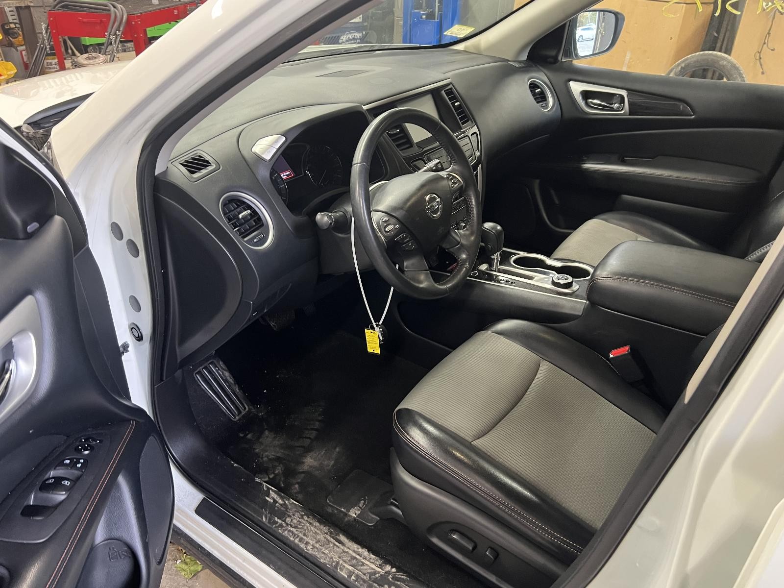 Used Engine Control Module (ECM) fits: 2020 Nissan Pathfinder Electronic Control
