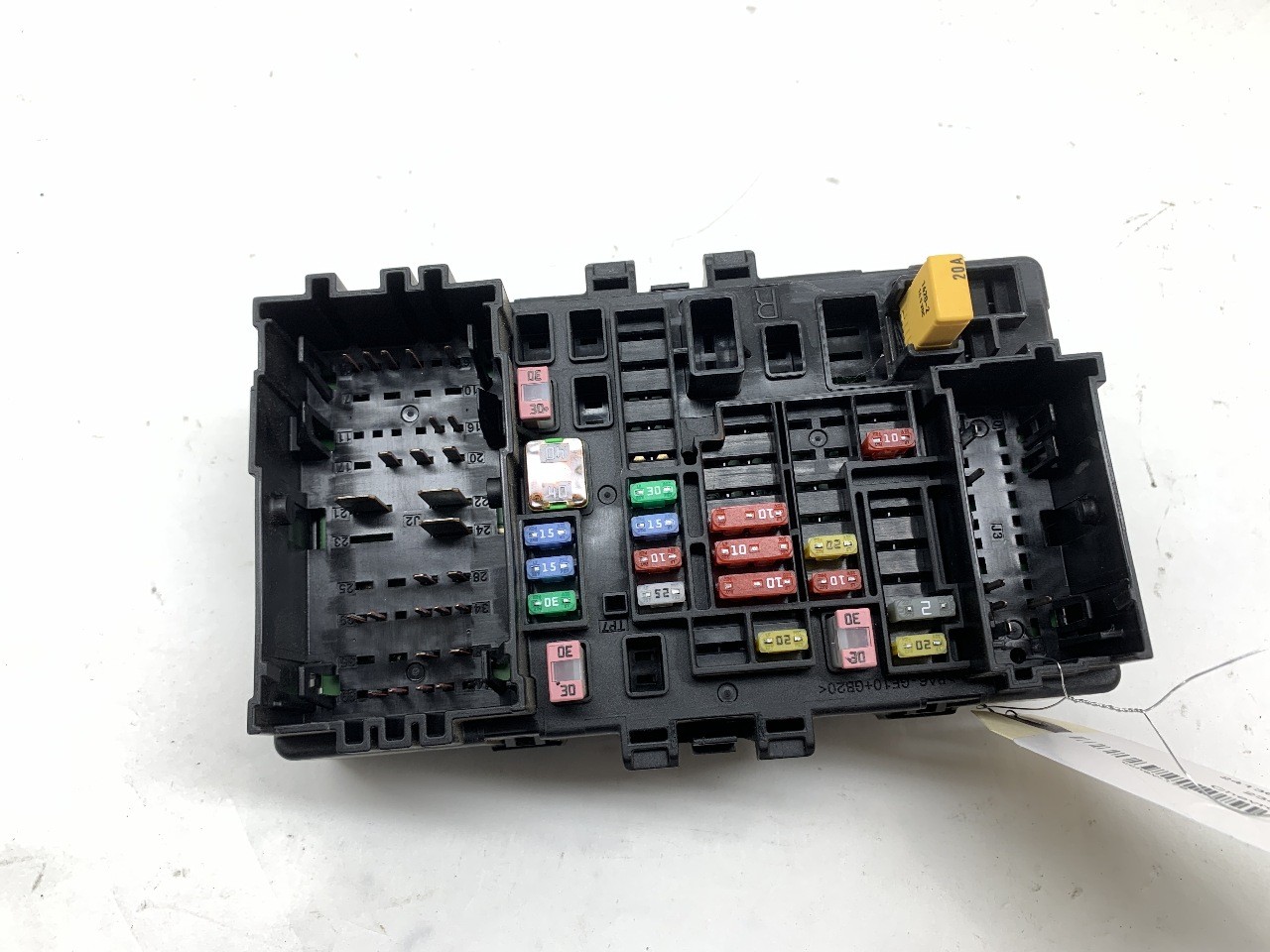 2016 GMC Yukon XL Cabin Fuse Box 23418064 OEM