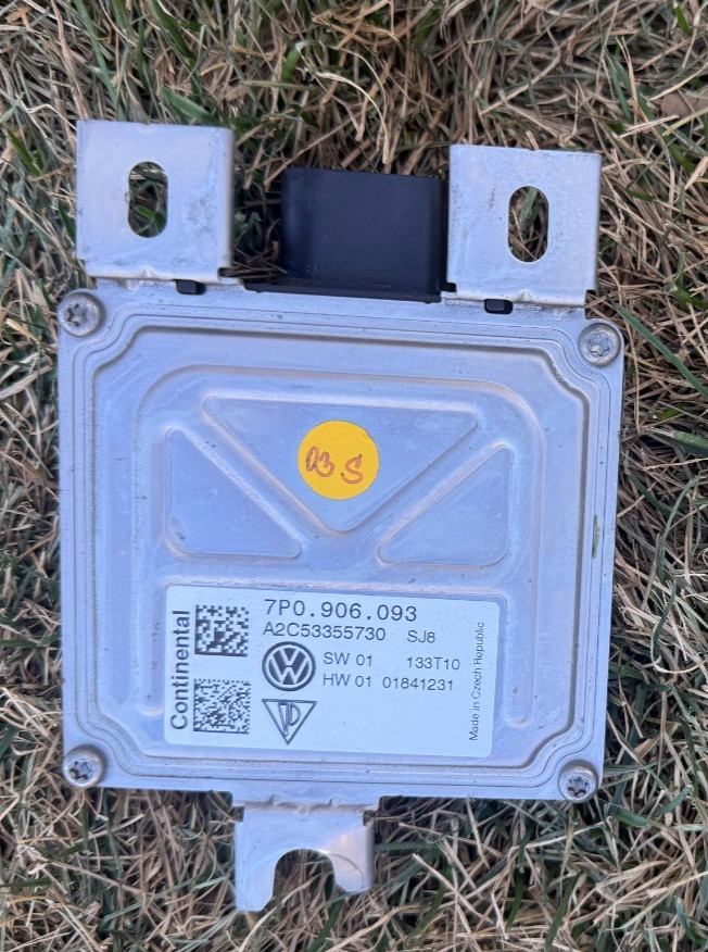 2010-2016 PORSCHE PANAMERA FUEL PUMP CONTROL MODULE UNIT 7P0906093